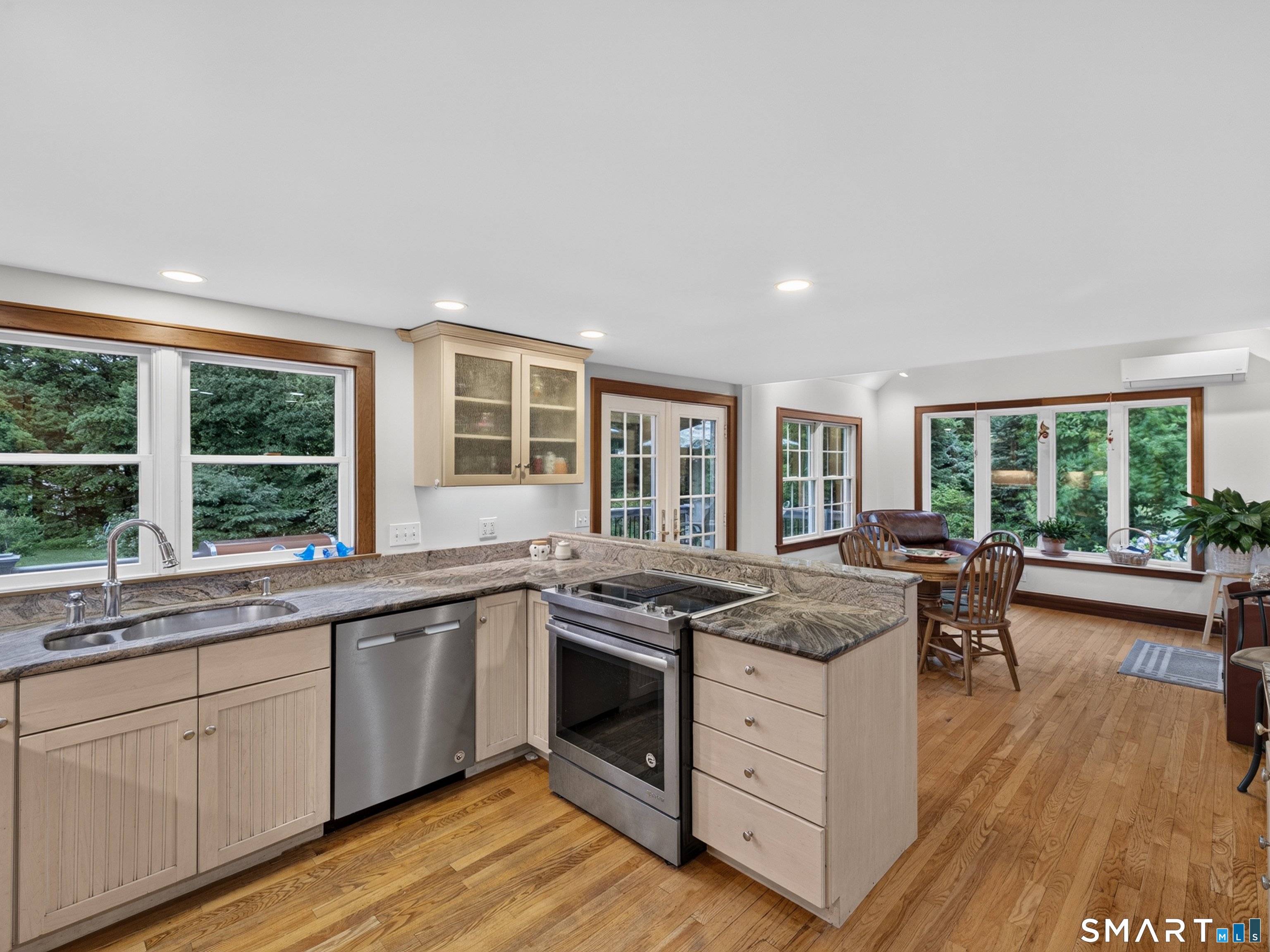 170 Dennison Road Property Photo 10