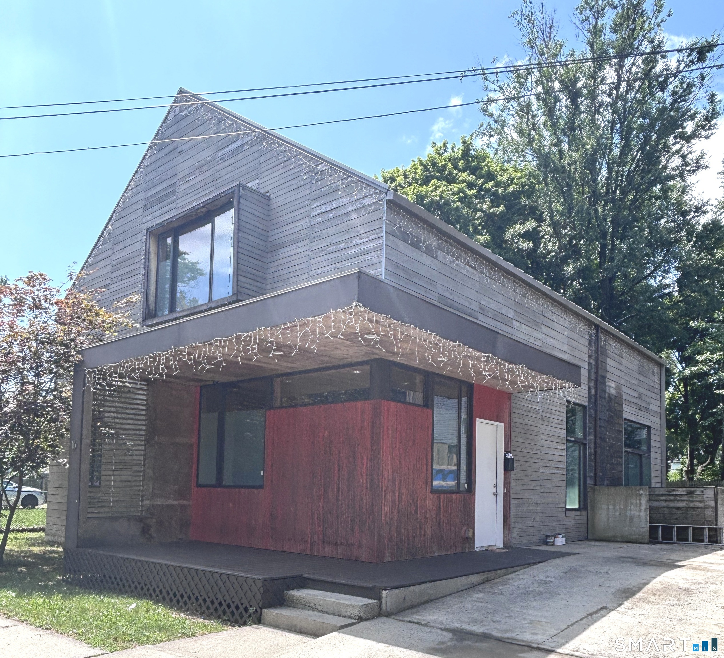 16 King Place Property Photo 1