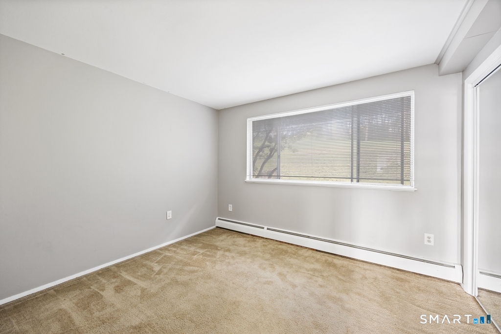 264 Lyman 1-1 Road Property Photo 12