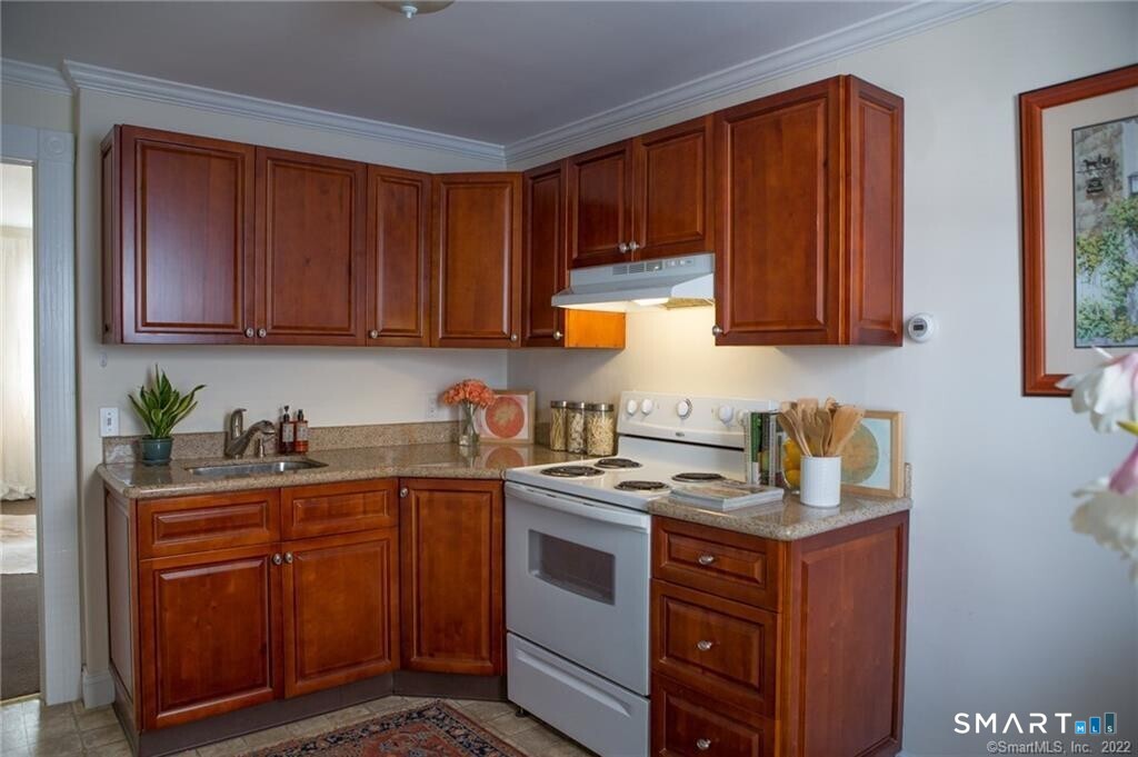 115 Tunxis Hill 2nd Floor Road Property Photo 3