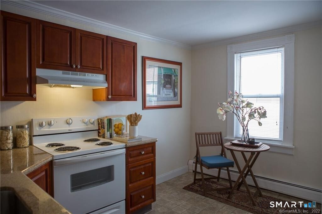 115 Tunxis Hill 2nd Floor Road Property Photo 4