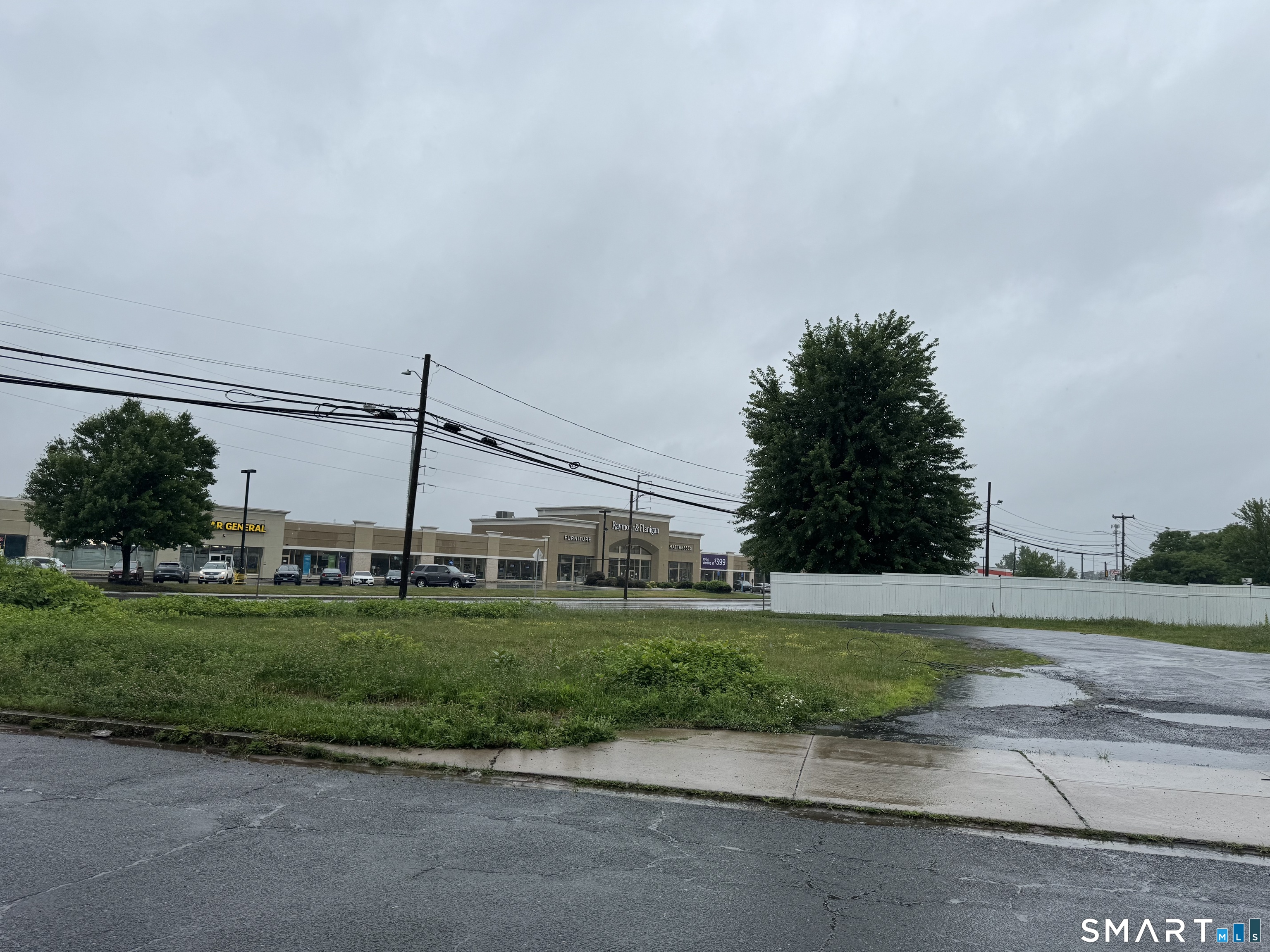 481 New Park Avenue Property Photo 6