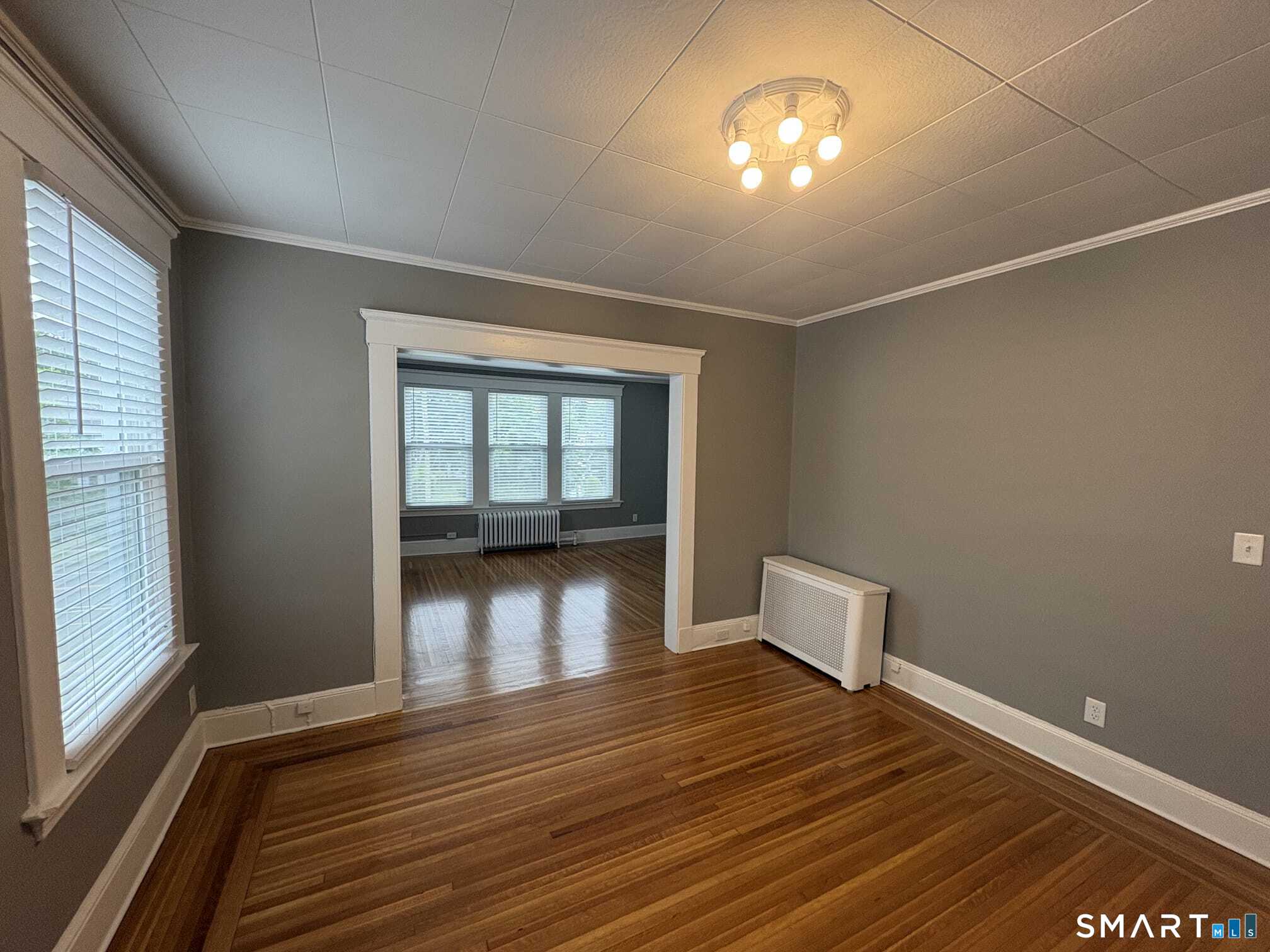 829 Edgewood 2nd Fl Avenue Property Photo 3