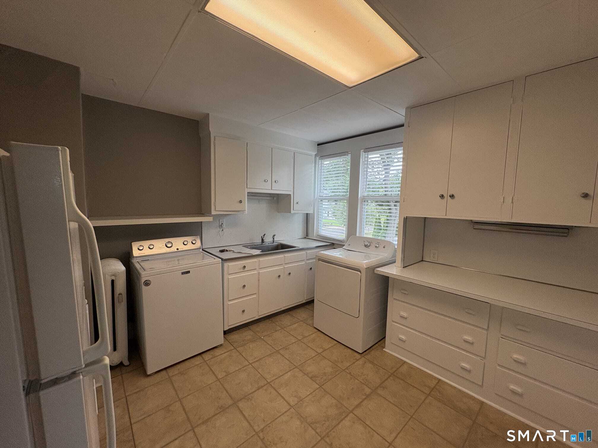 829 Edgewood 2nd Fl Avenue Property Photo 7