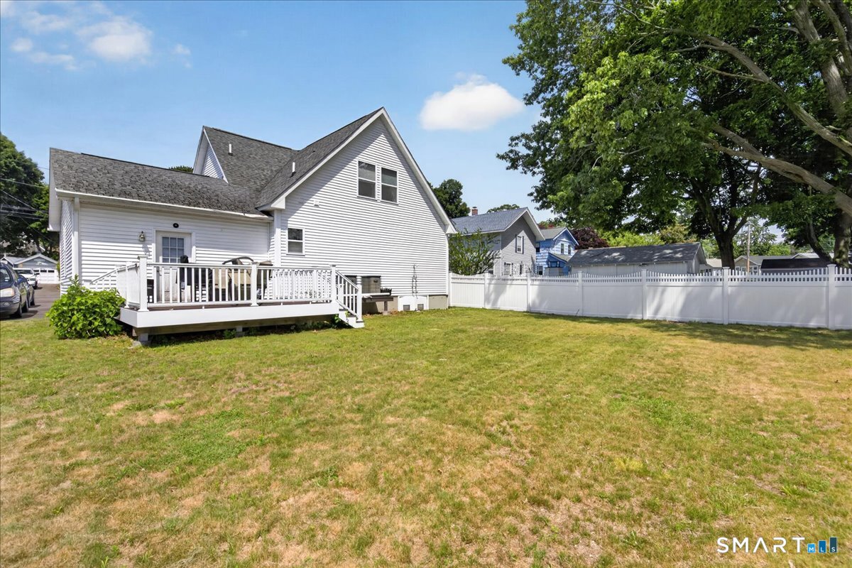 33 Warren Street Property Photo 6