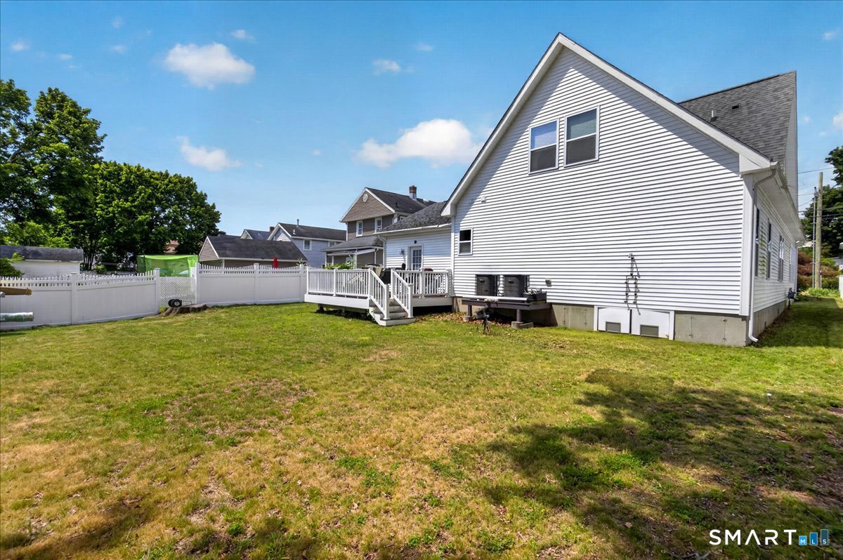 33 Warren Street Property Photo 8