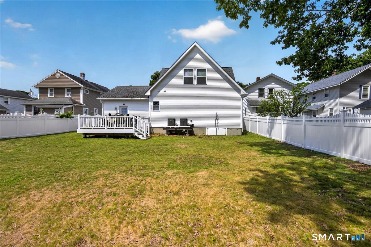 33 Warren Street Property Photo 9