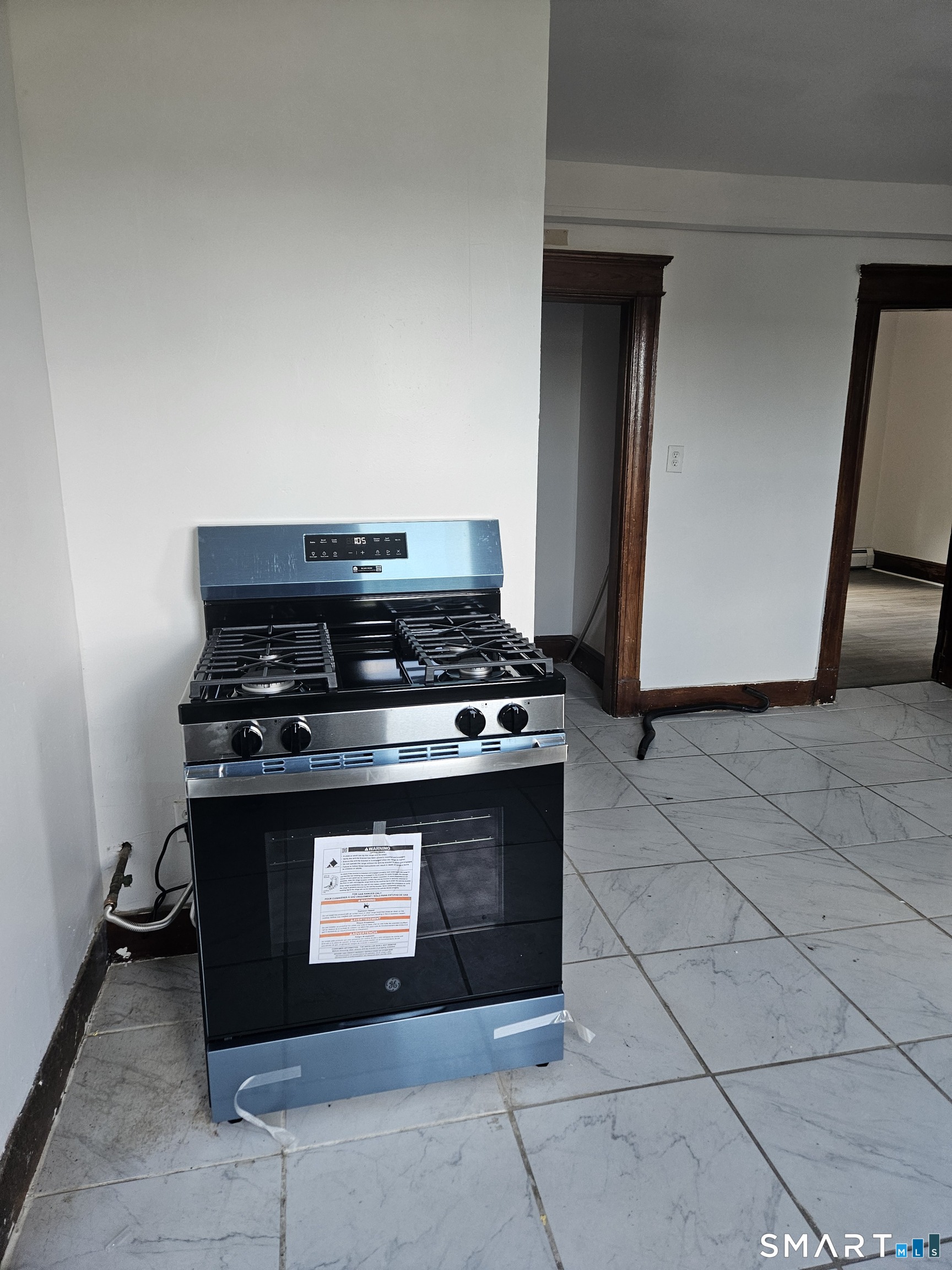 48 Poplar Street Property Photo 4