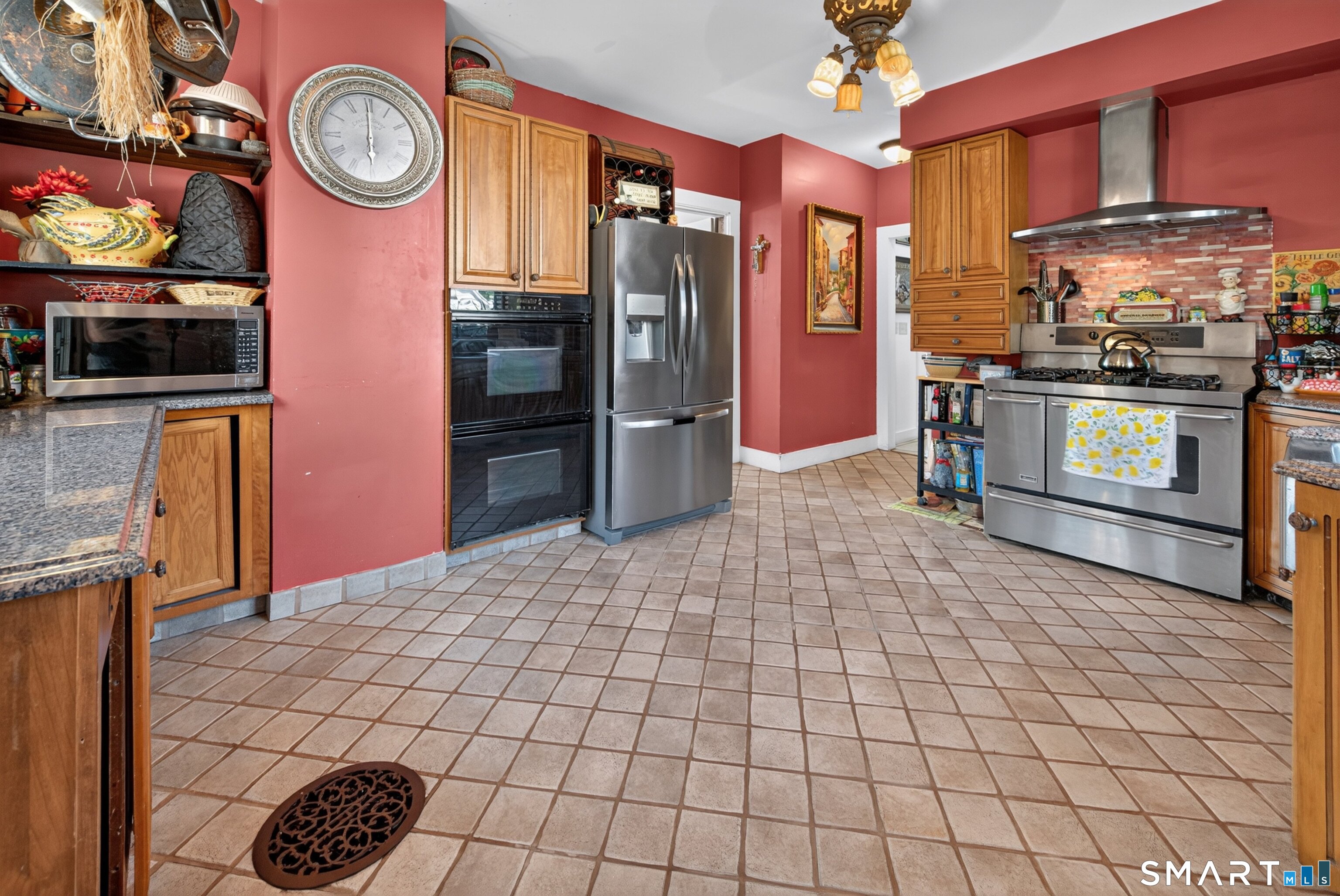 119 Cove Street Property Photo 12