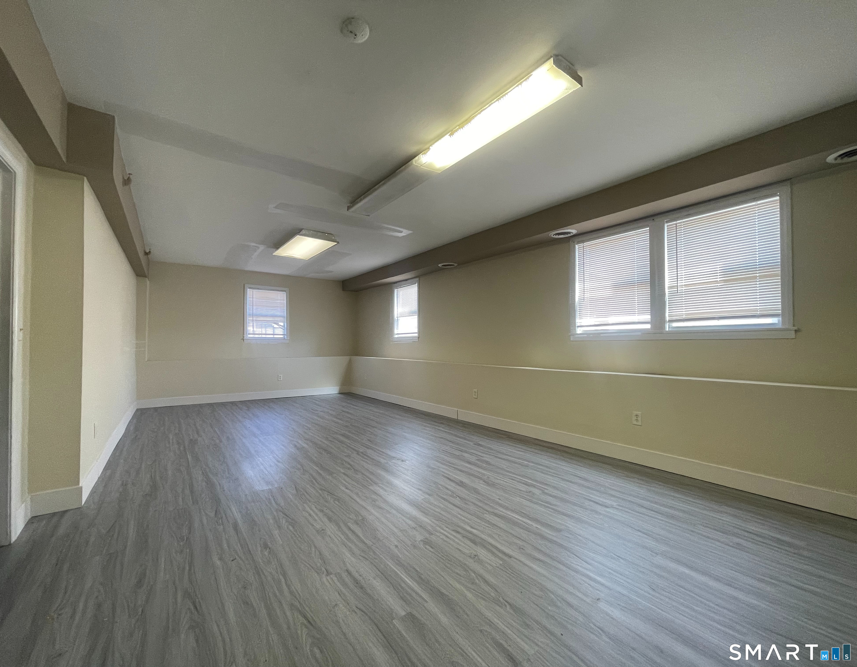 727 Campbell 104 Avenue Property Photo 1