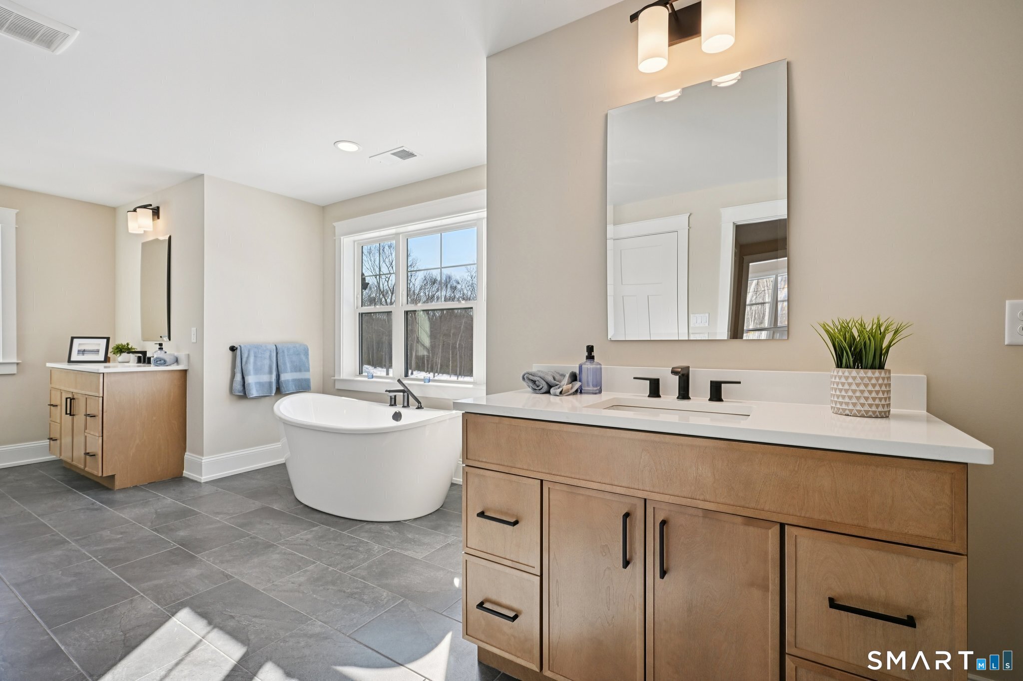 20 Twin Valley Road Property Photo 24