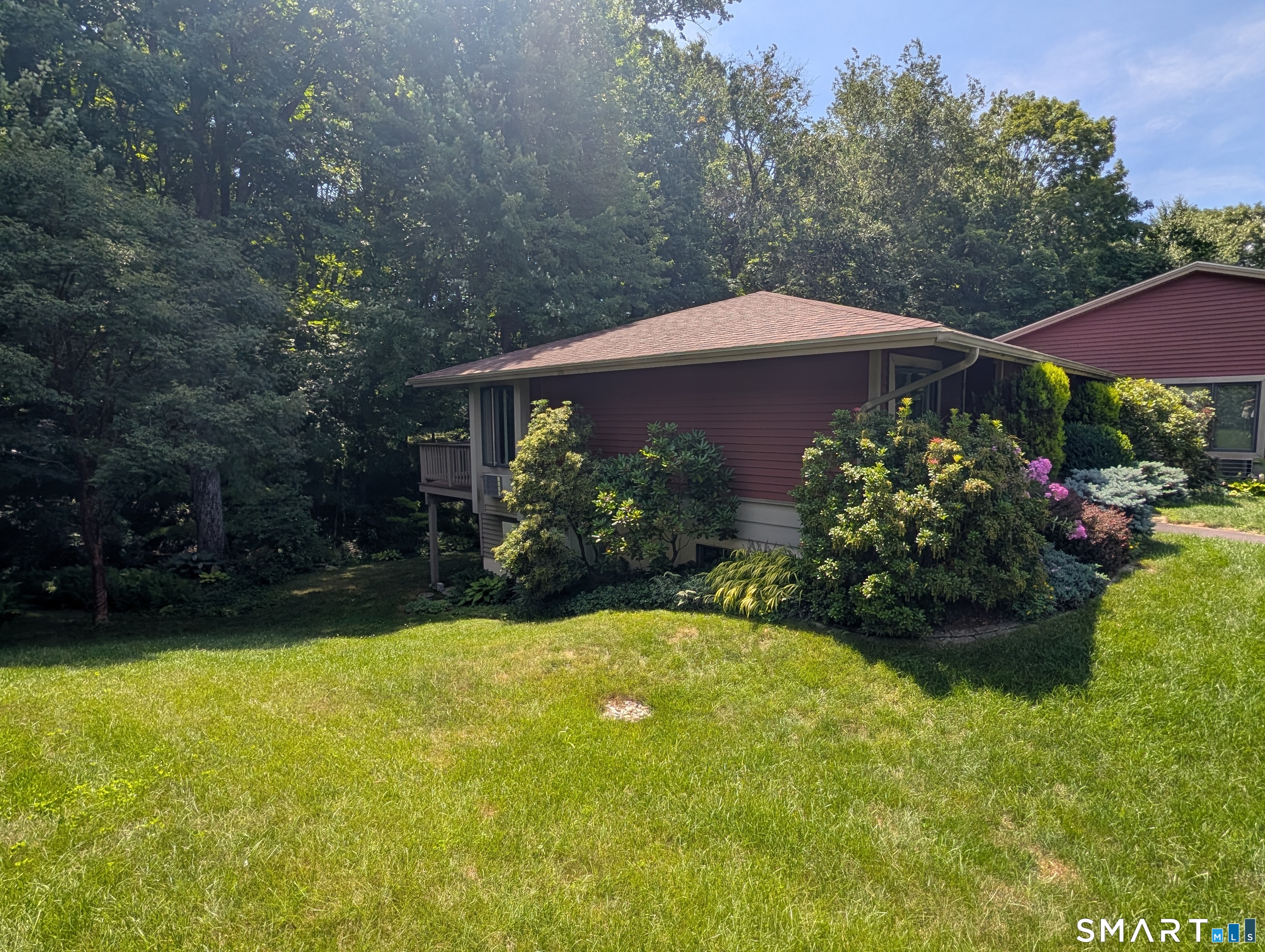 8 Sycamore A Drive Property Photo 3