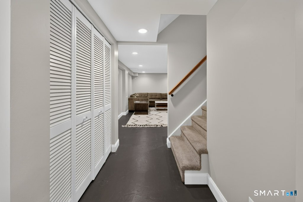 50 Woodridge Circle Property Photo 31