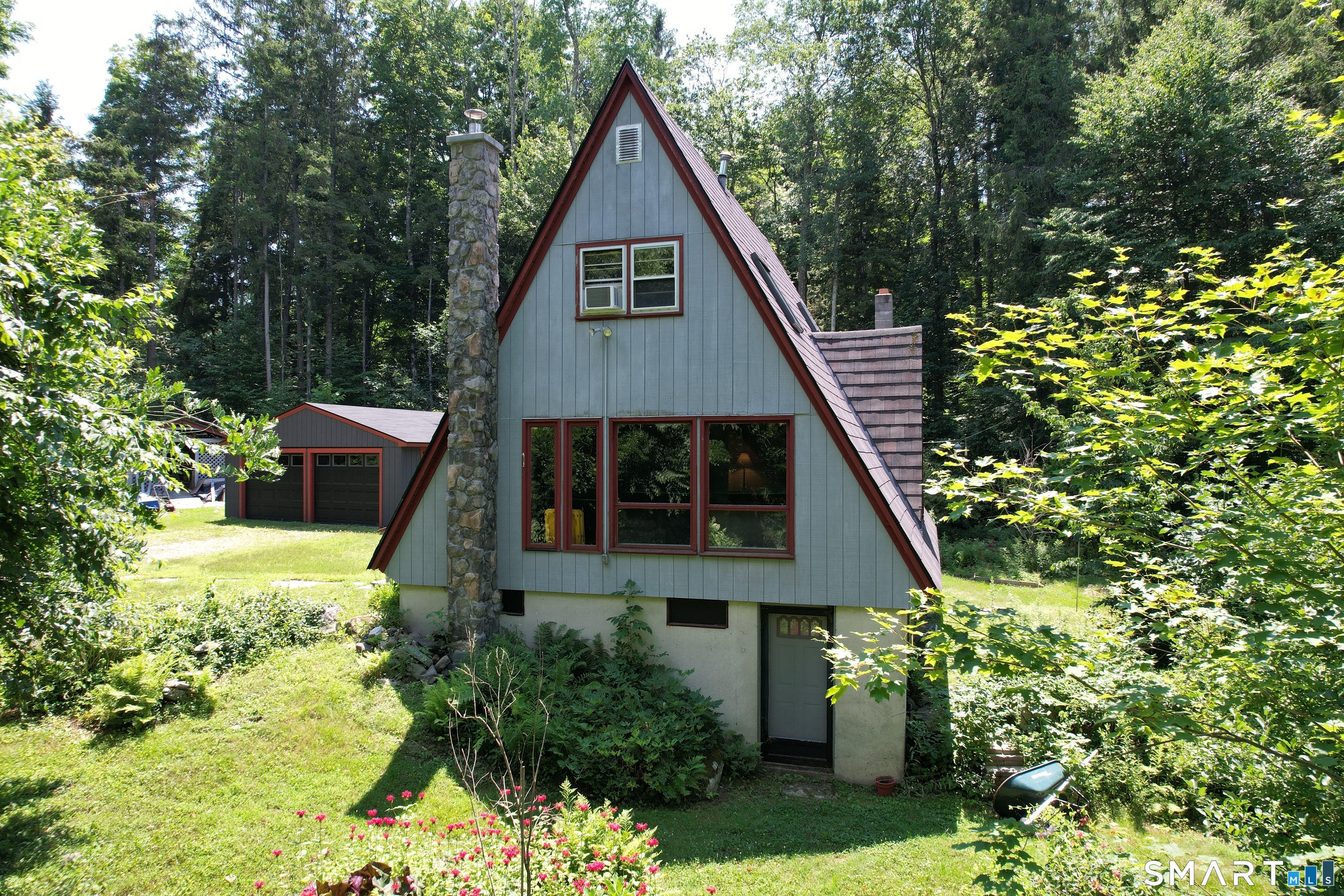 205 Old North Road Property Photo 1