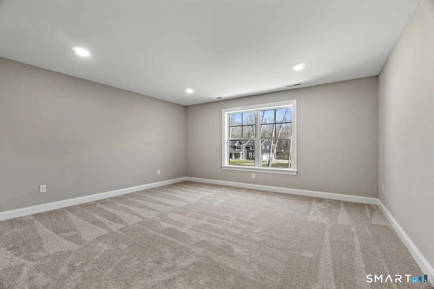 8 Twin Valley Road Property Photo 13