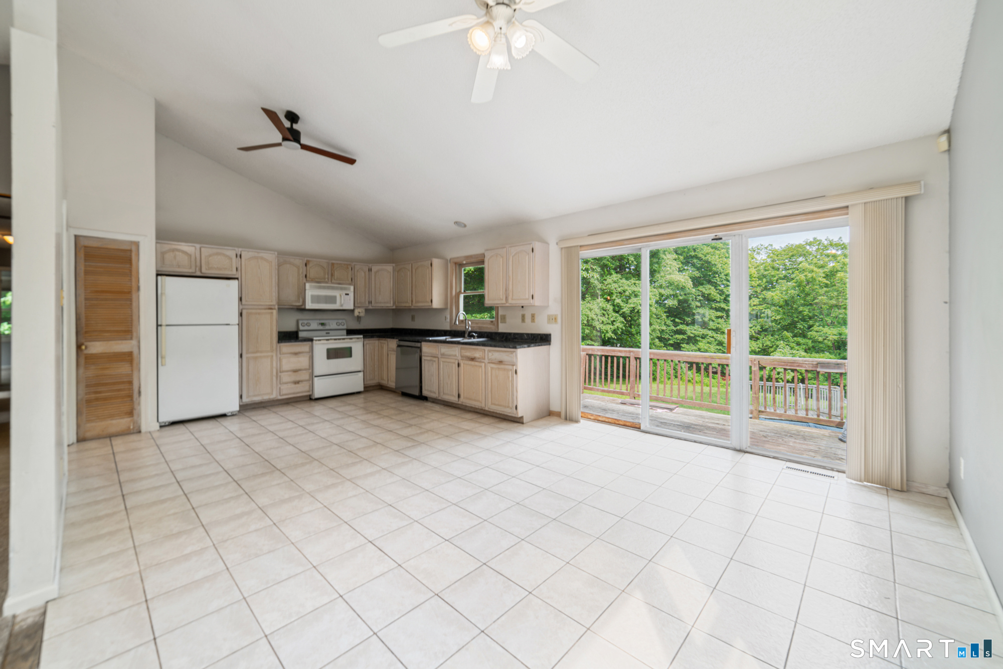 1 Lasalette Way Property Photo 11
