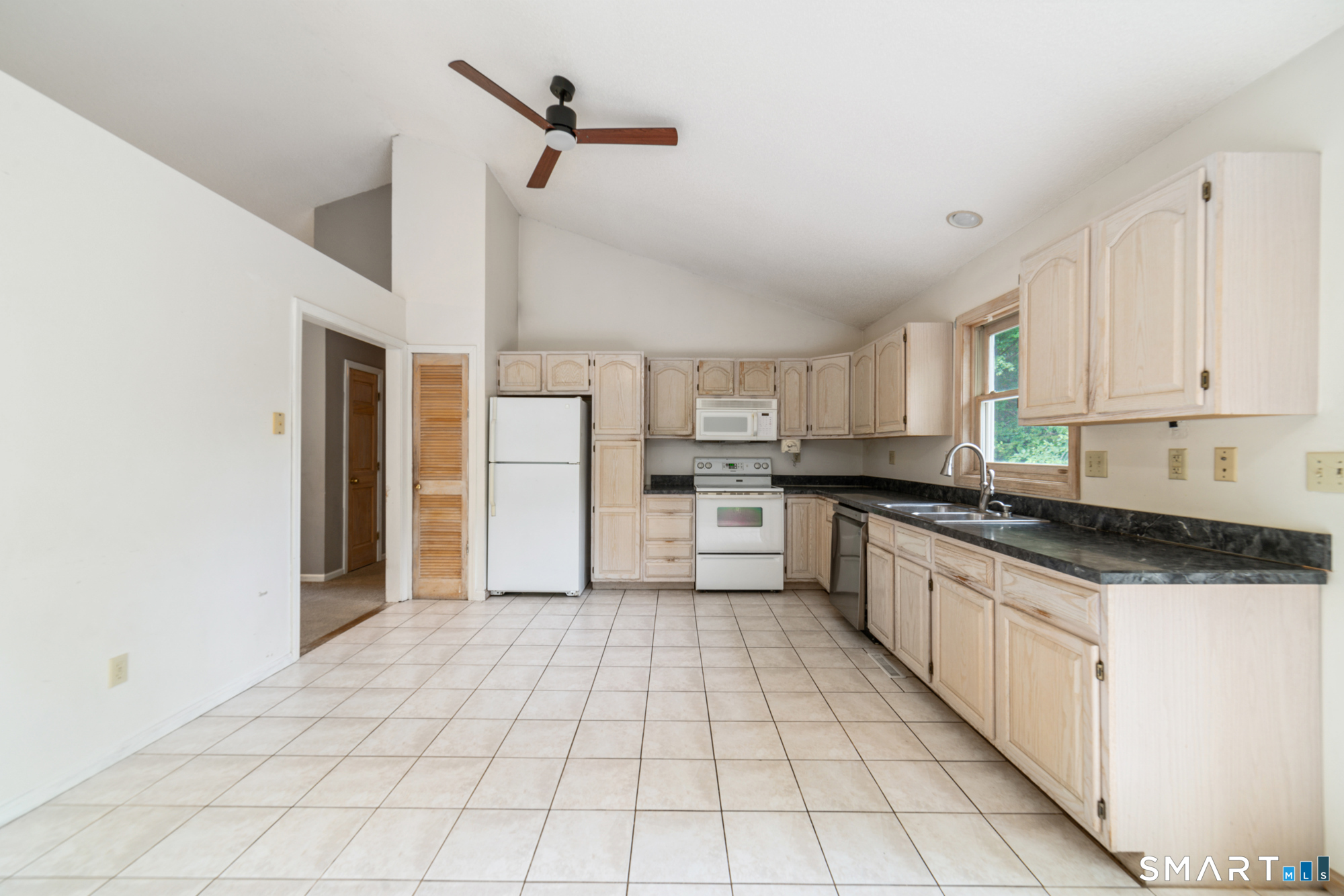 1 Lasalette Way Property Photo 13