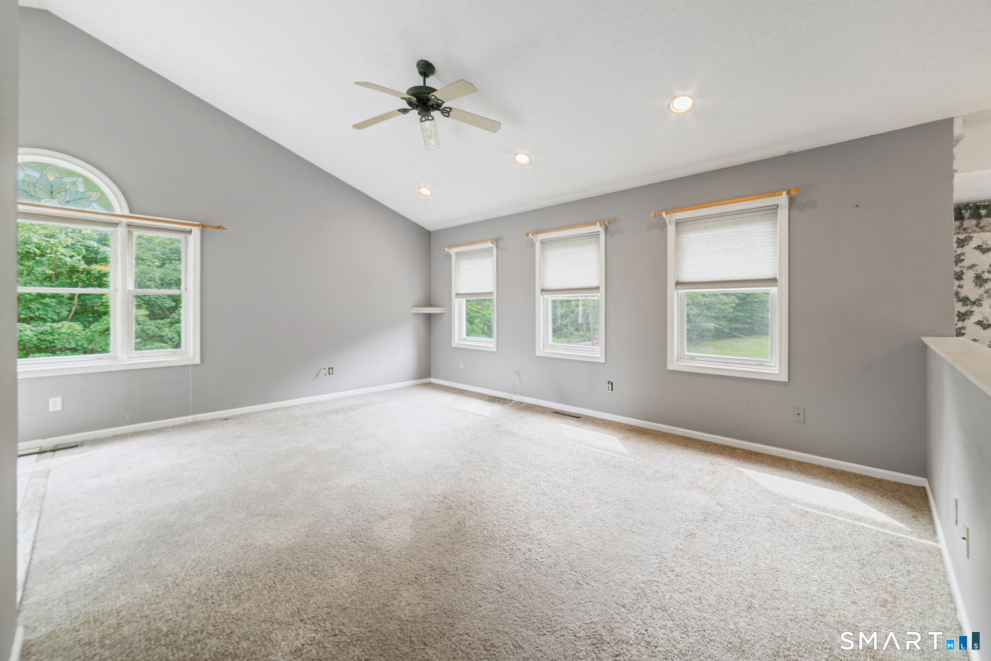 1 Lasalette Way Property Photo 16