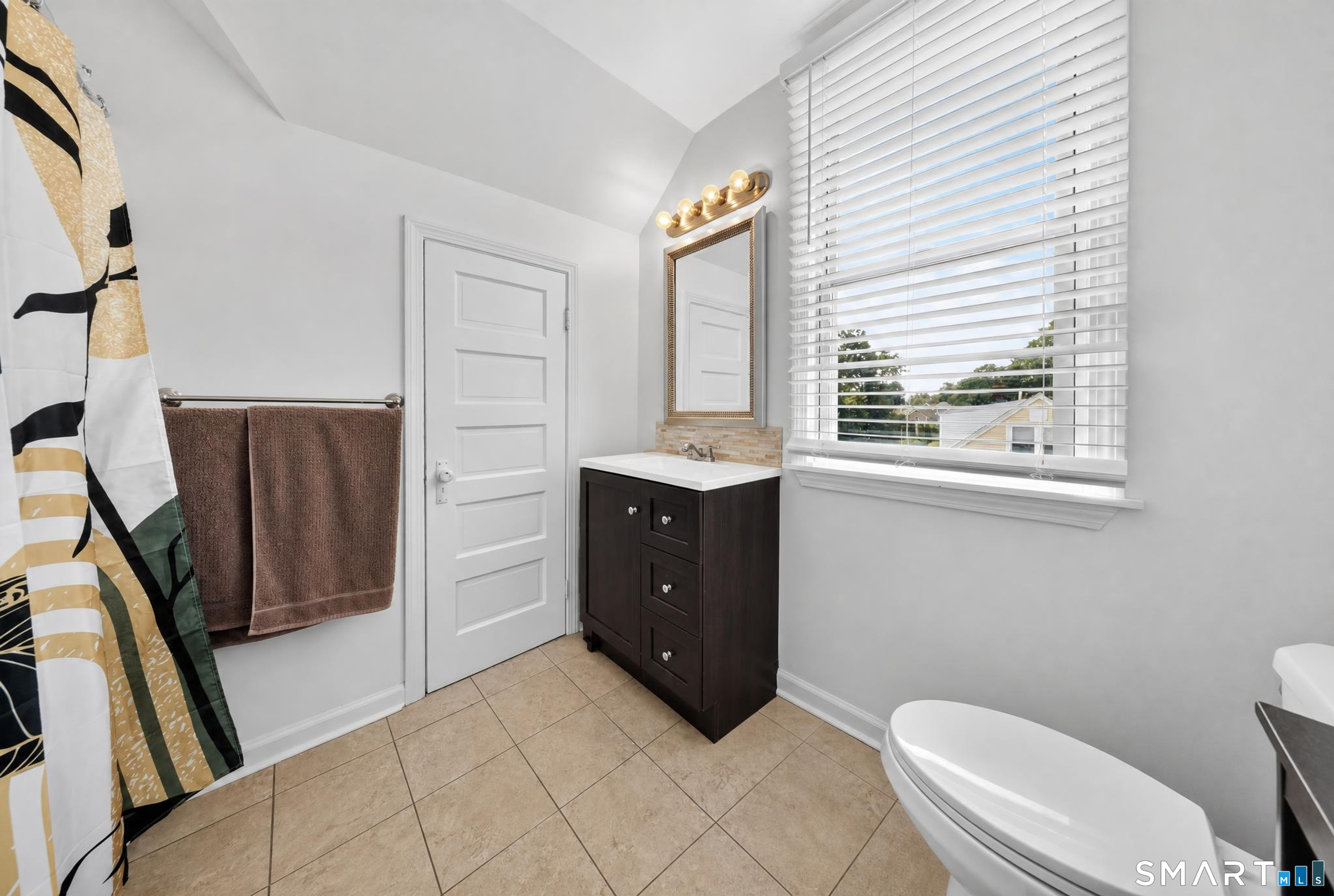 34 Lansing Avenue Property Photo 27