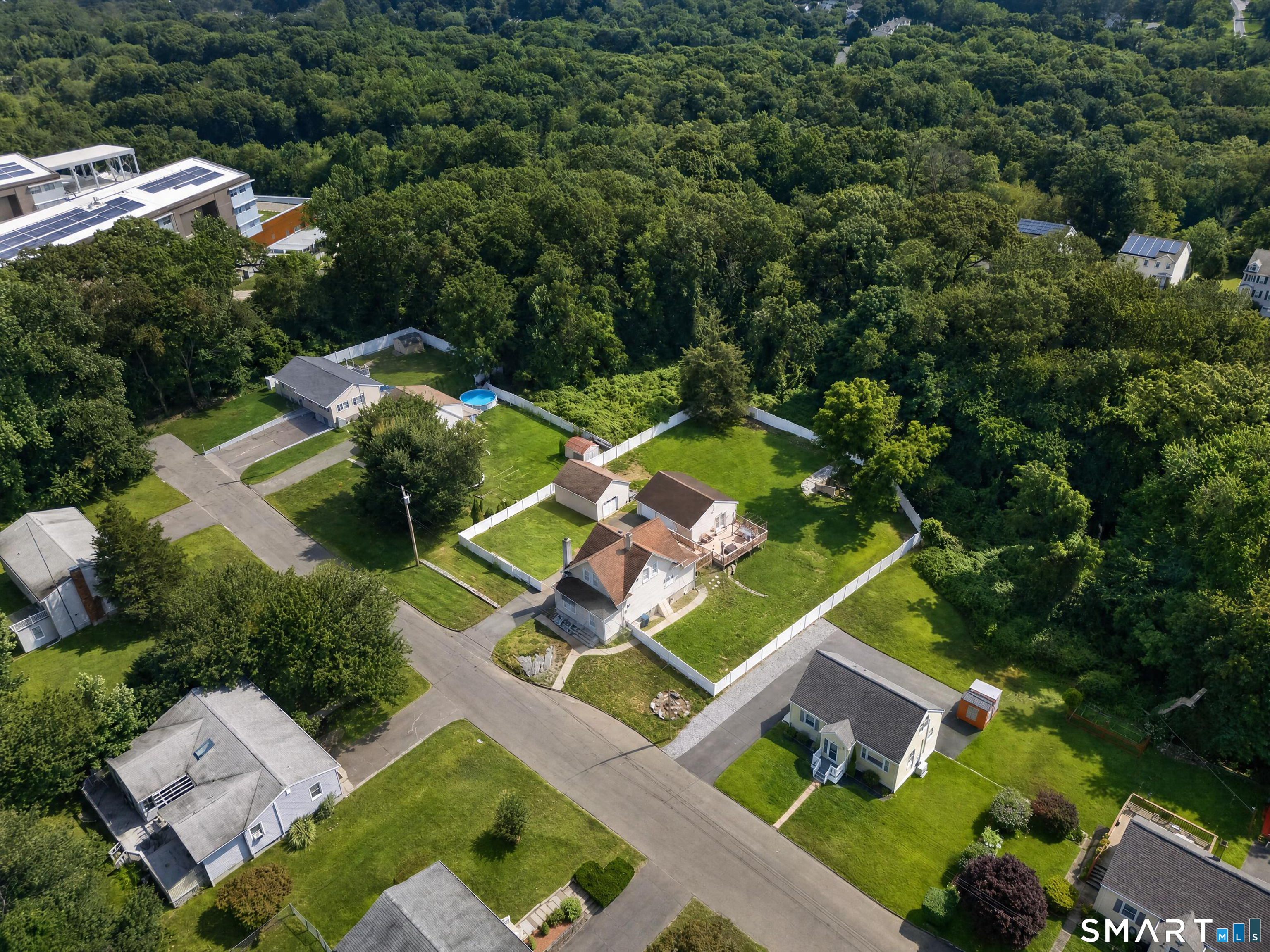 34 Lansing Avenue Property Photo 37