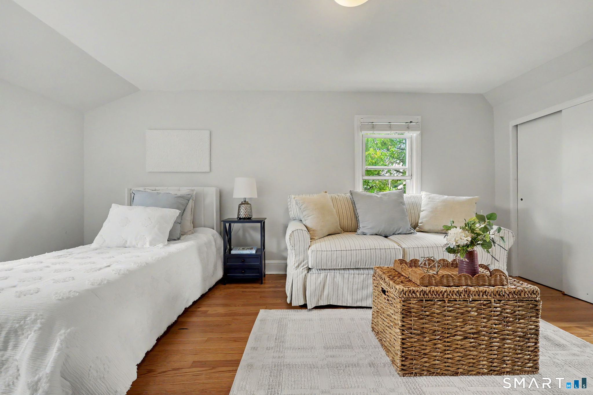 77 Round Hill Road Property Photo 14