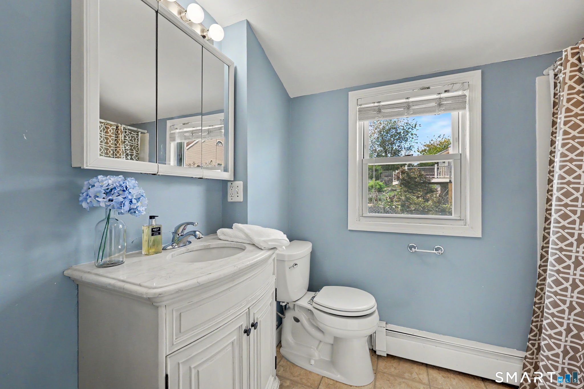 77 Round Hill Road Property Photo 16