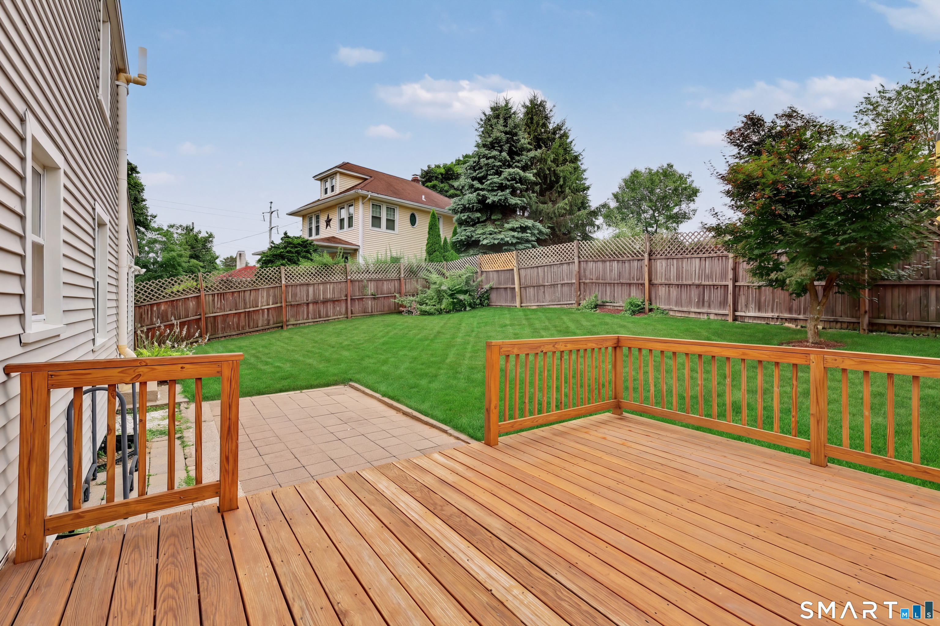 77 Round Hill Road Property Photo 25