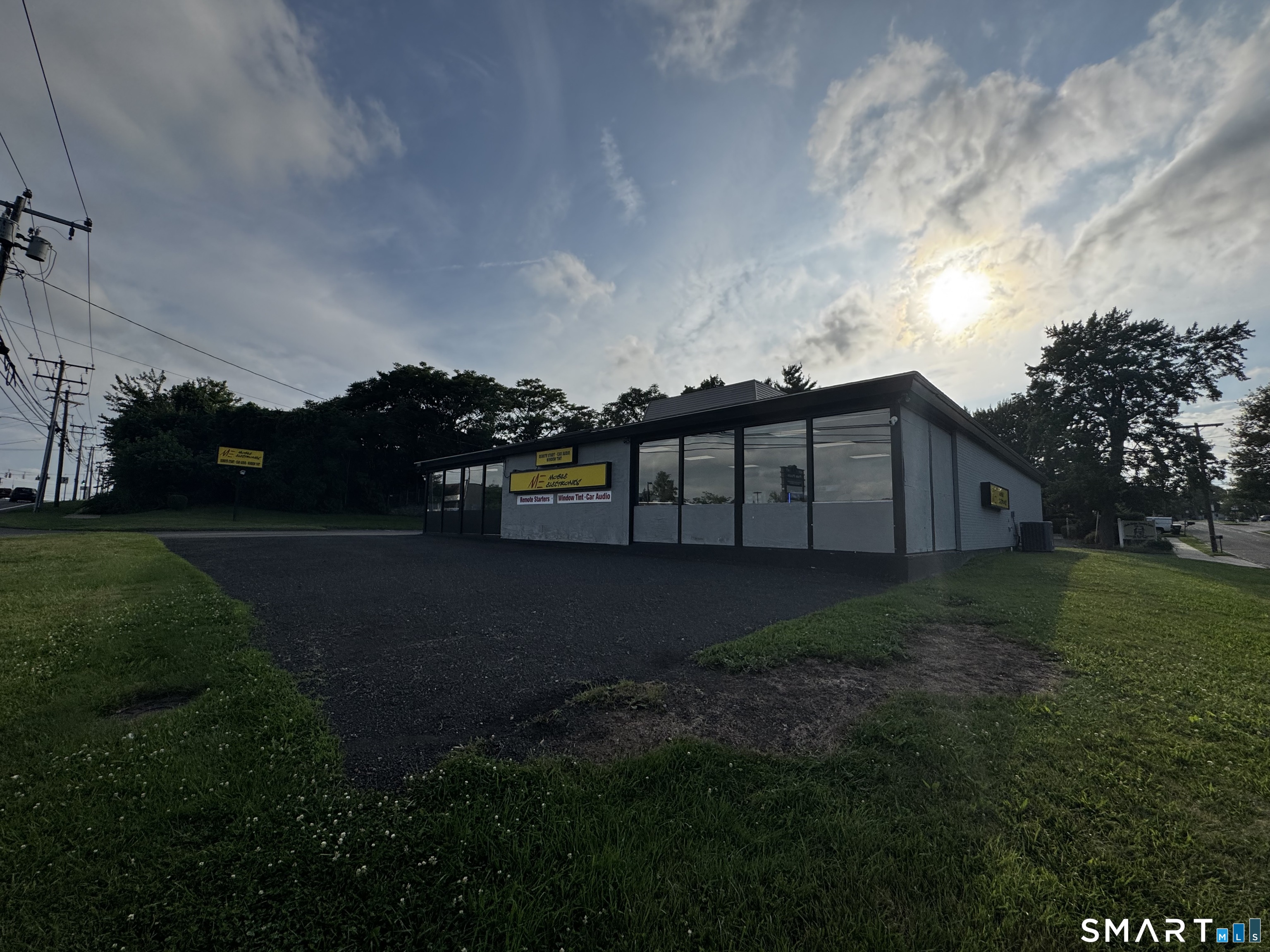 430 Broad South Street Property Photo 6