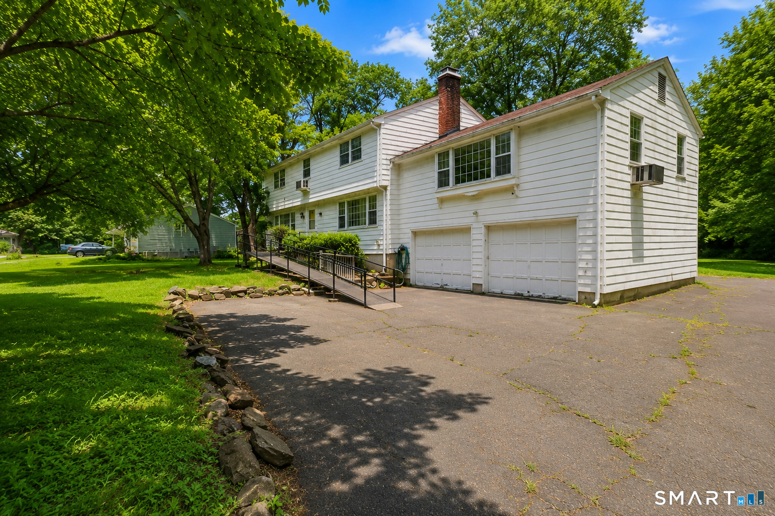 39 Maple Avenue Property Photo 4