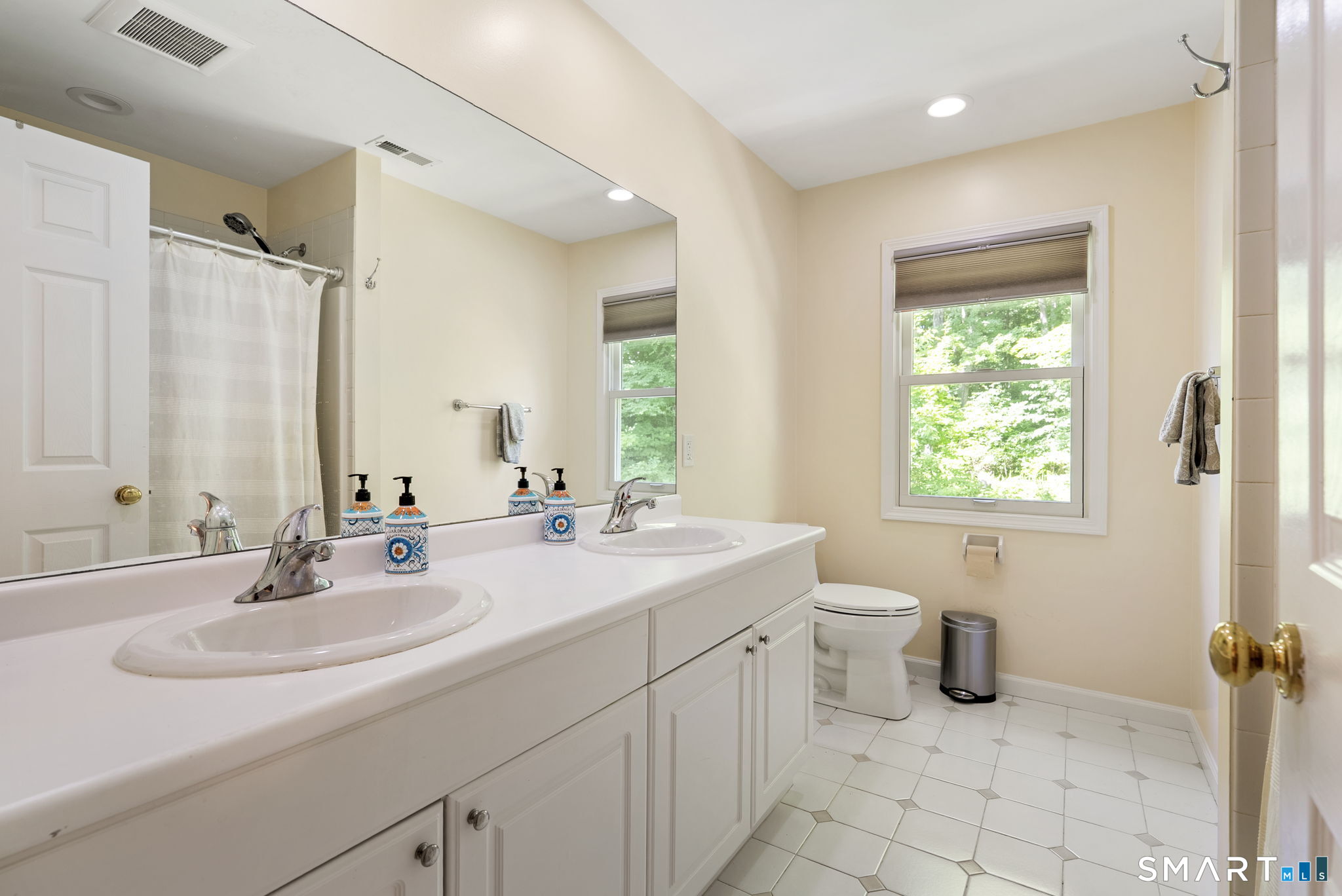 151 Lantern Park South Lane Property Photo 18