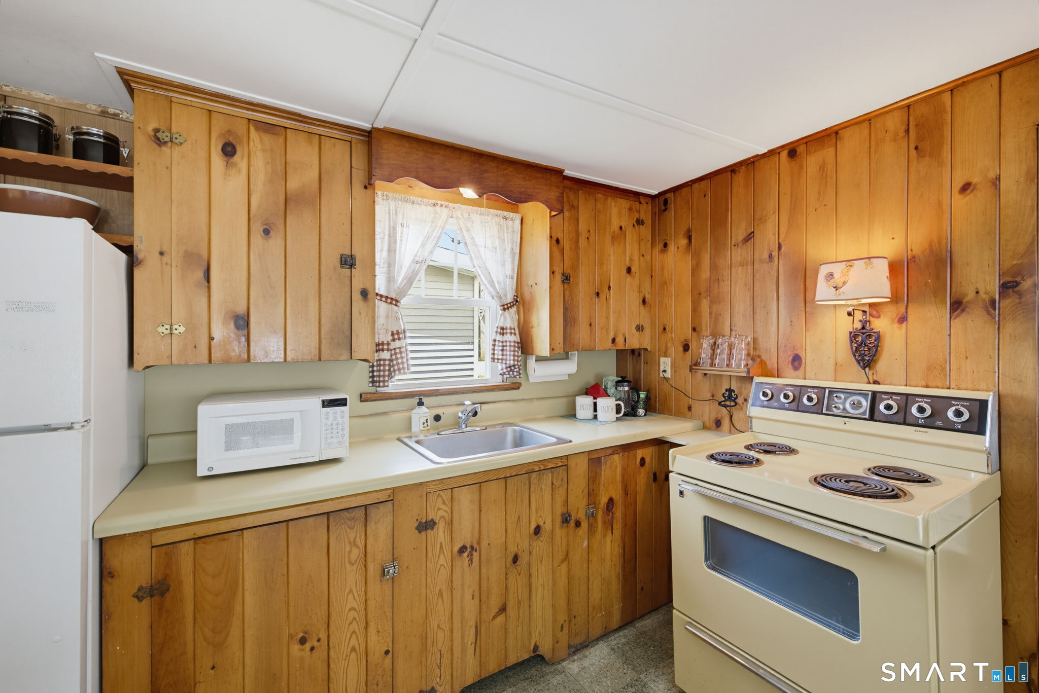 2 Hay Field Road Property Photo 12