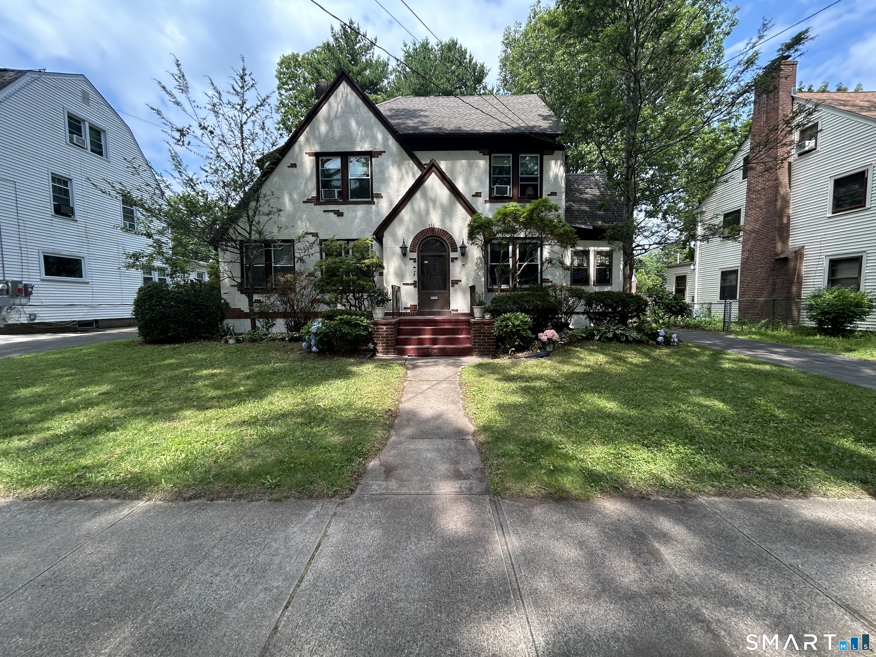114 Colony Road Property Photo 2