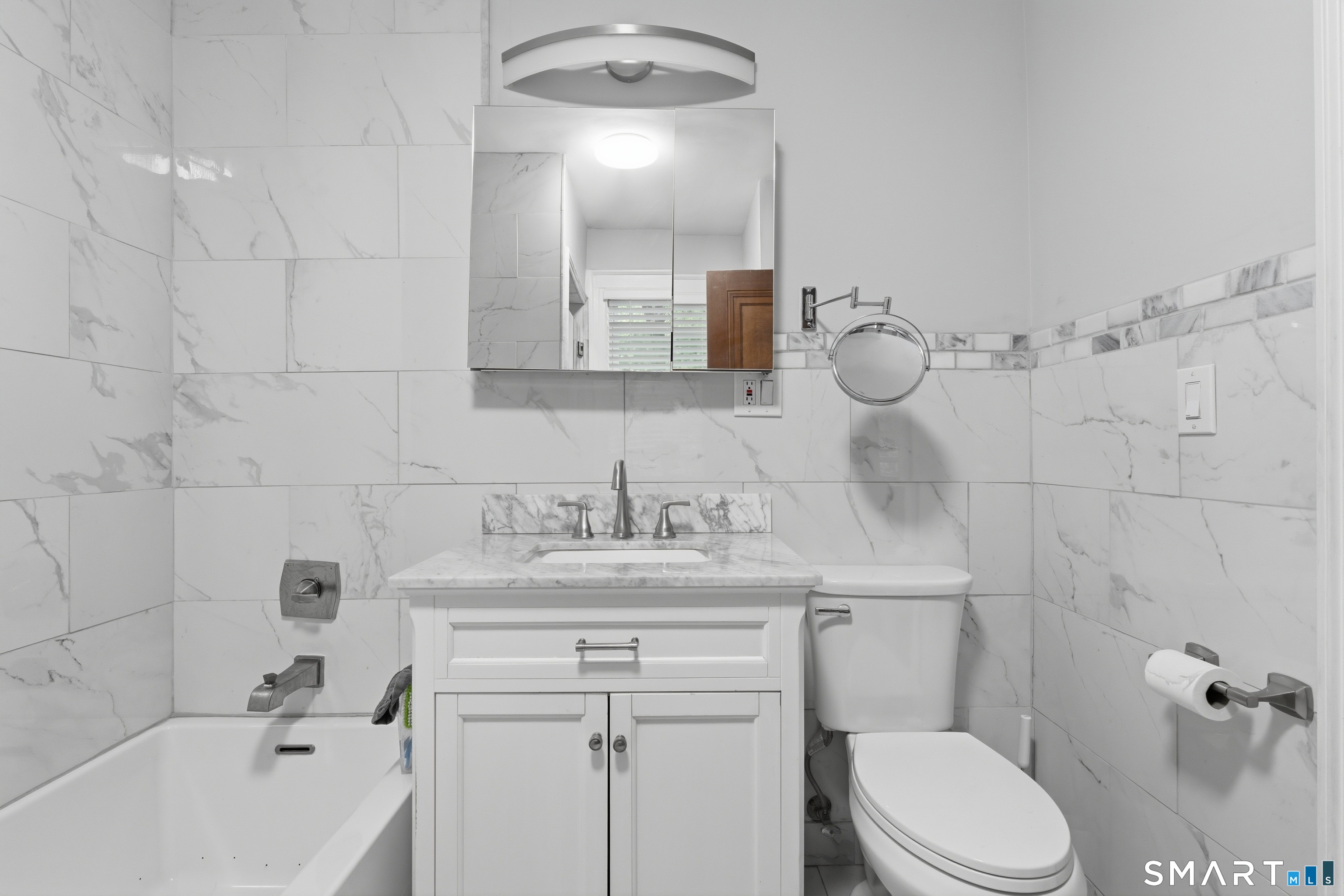 114 Colony Road Property Photo 27