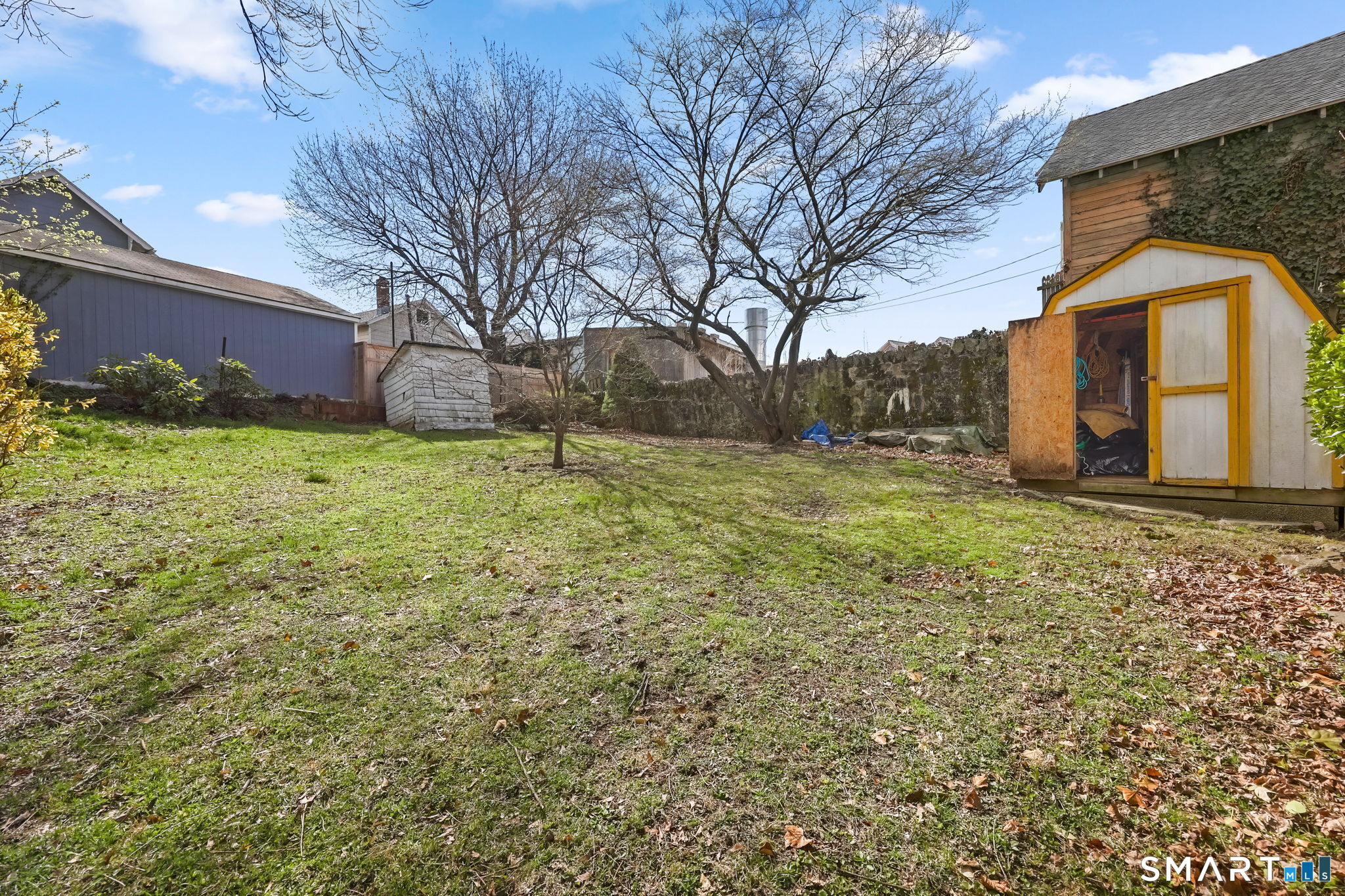 15 Henry Street Property Photo 3