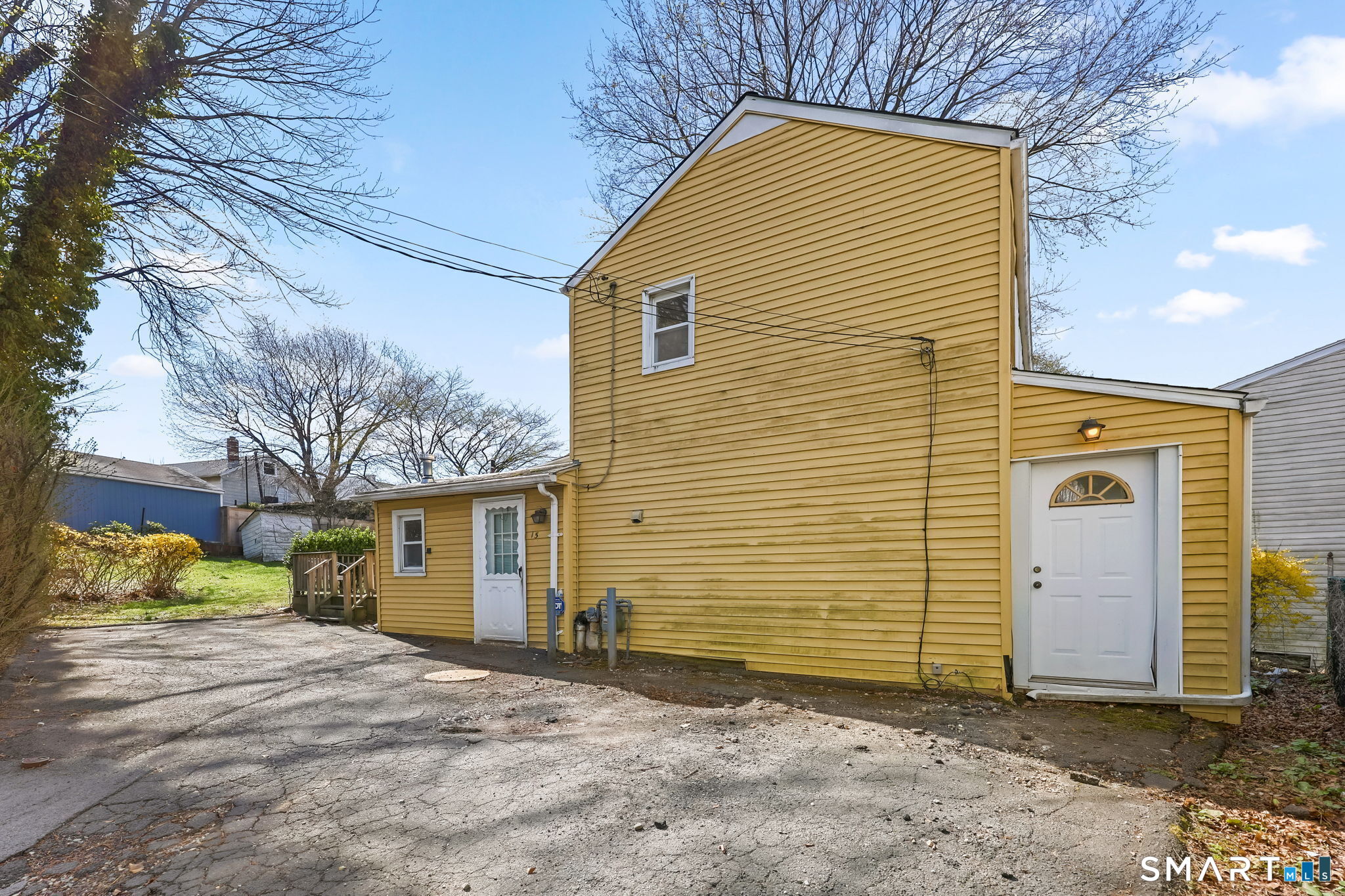 15 Henry Street Property Photo 4