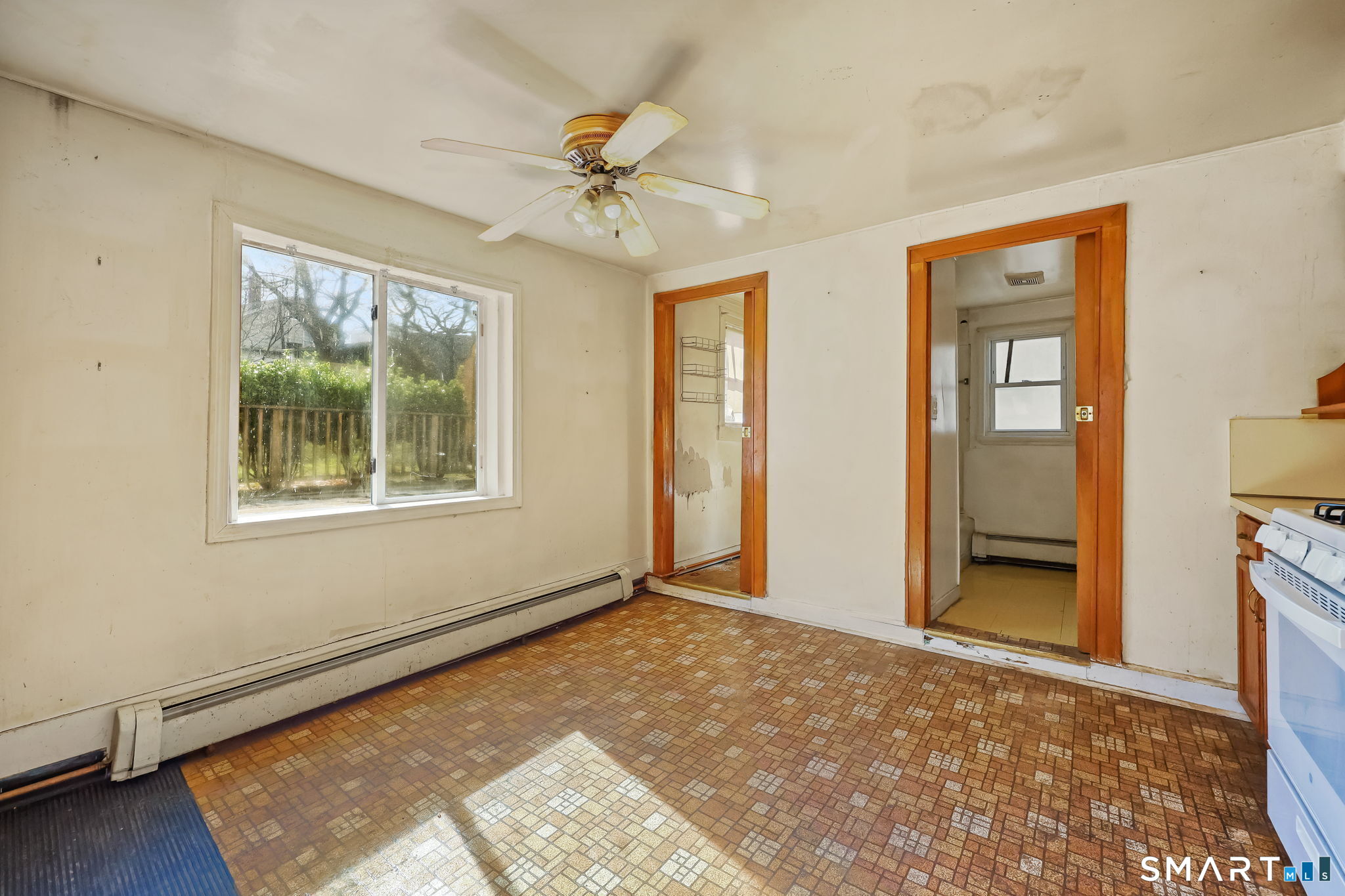 15 Henry Street Property Photo 9