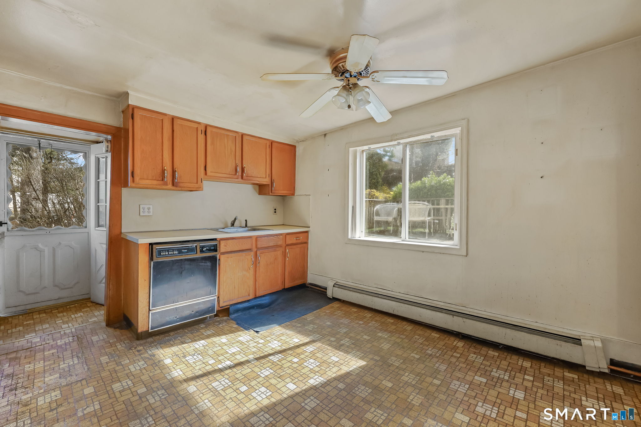 15 Henry Street Property Photo 13