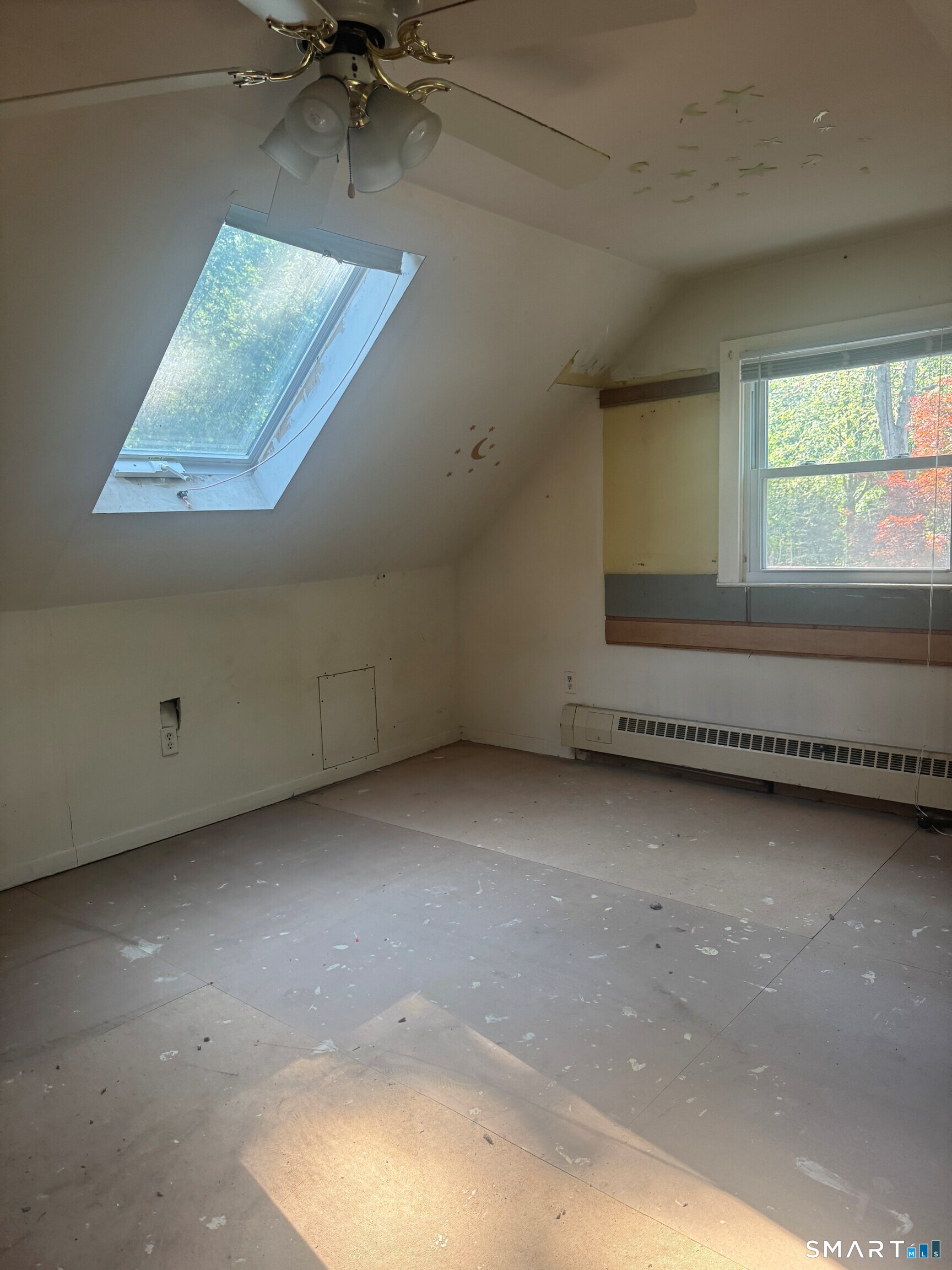 225 Winnepoge Drive Property Photo 4