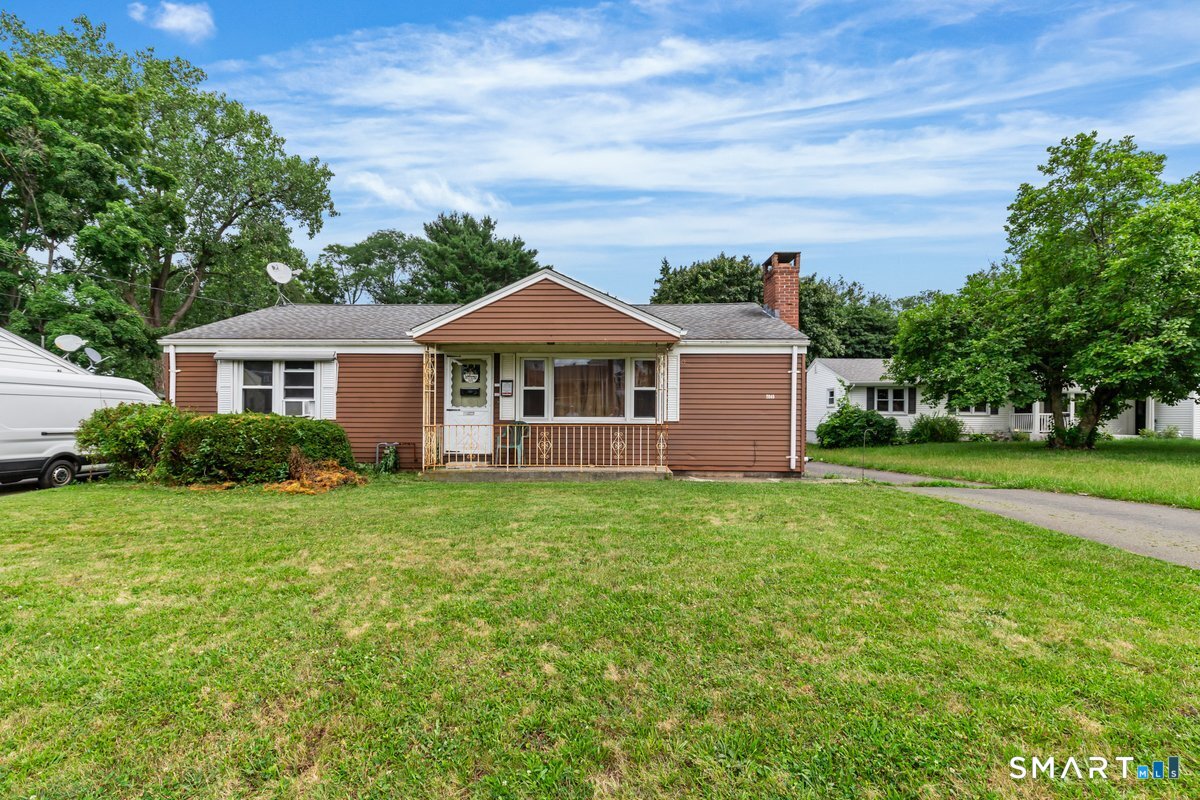 2049 Corbin Avenue Property Photo 2