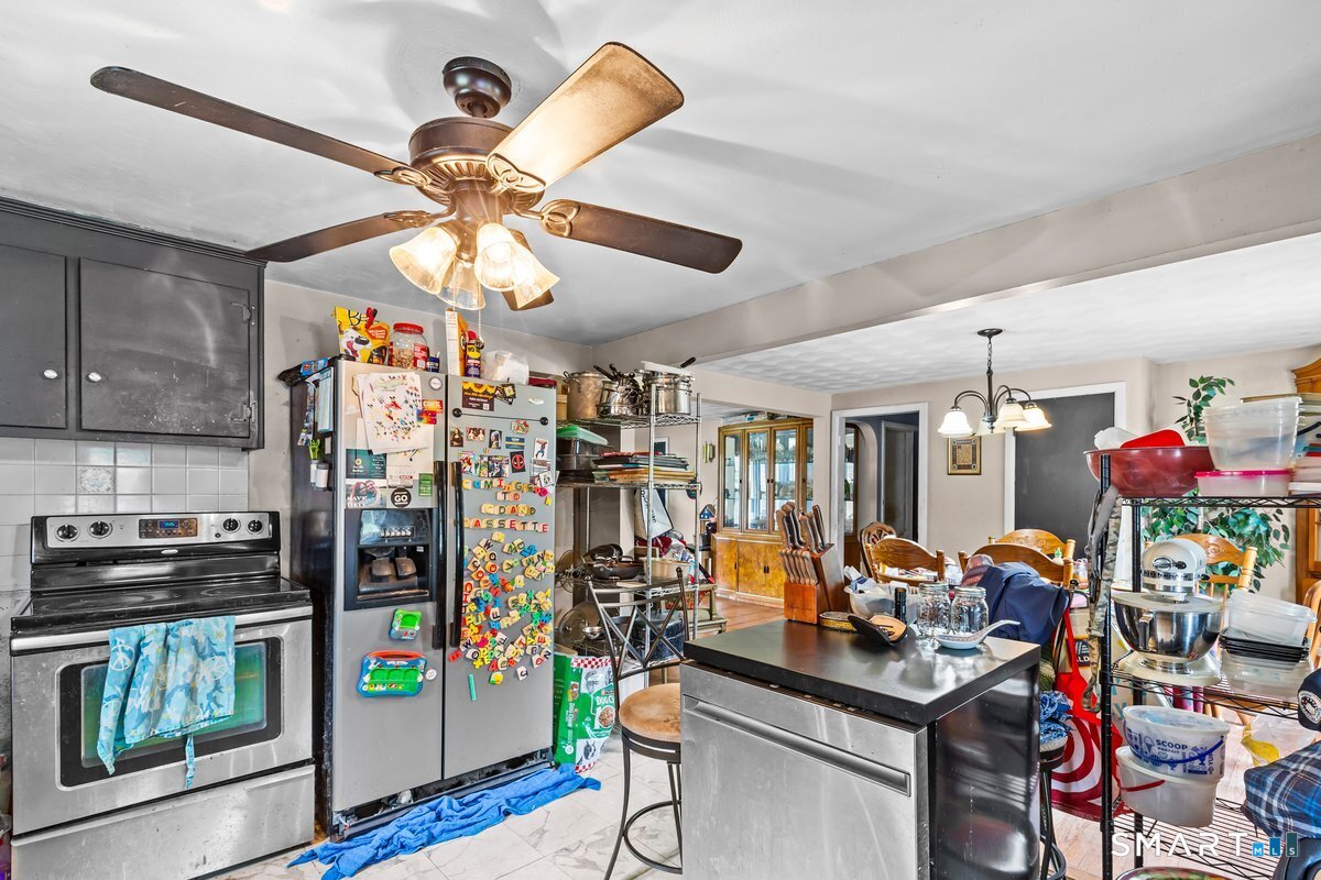 2049 Corbin Avenue Property Photo 15