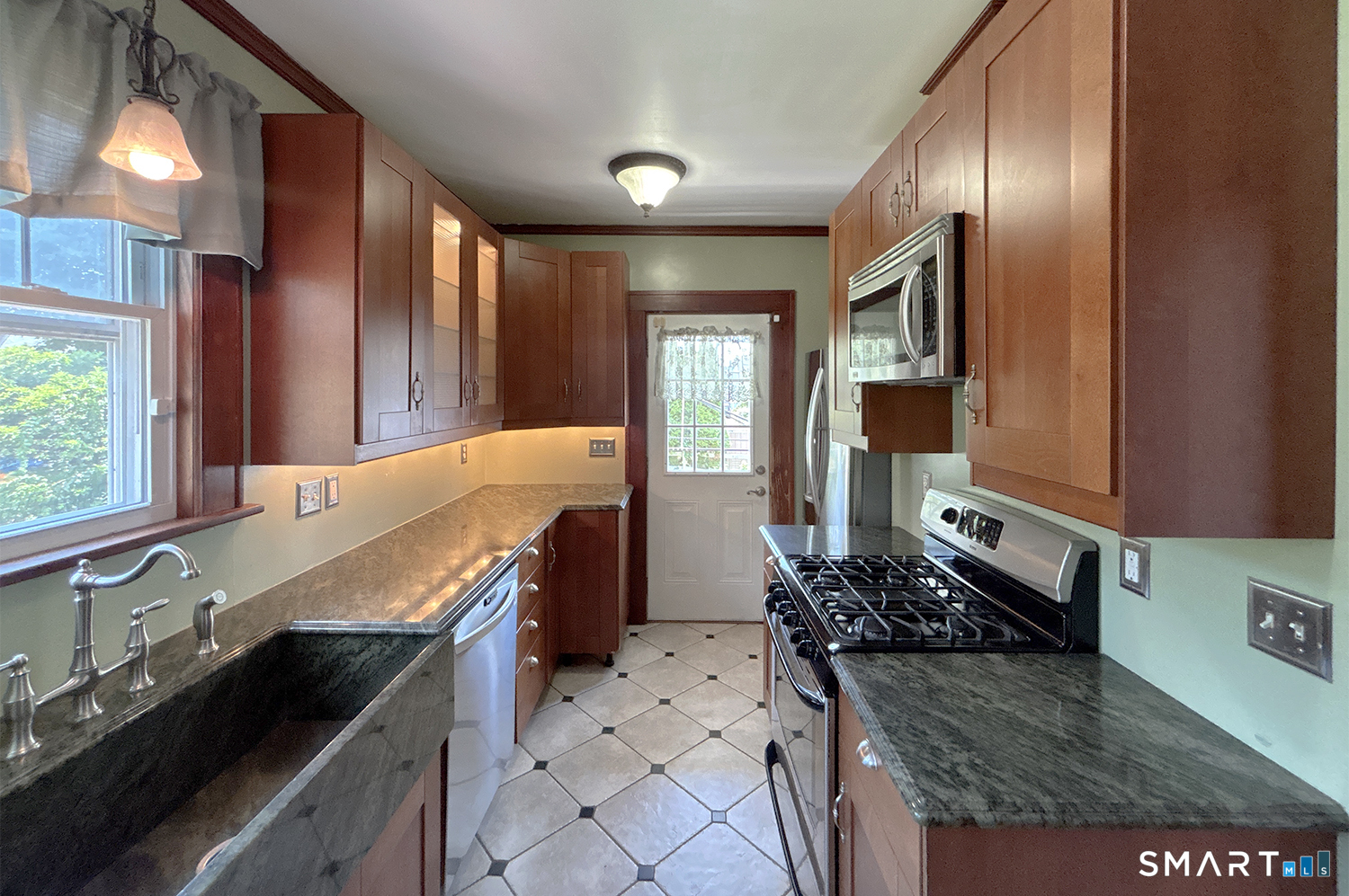 751 Wilcoxson Avenue Property Photo 8