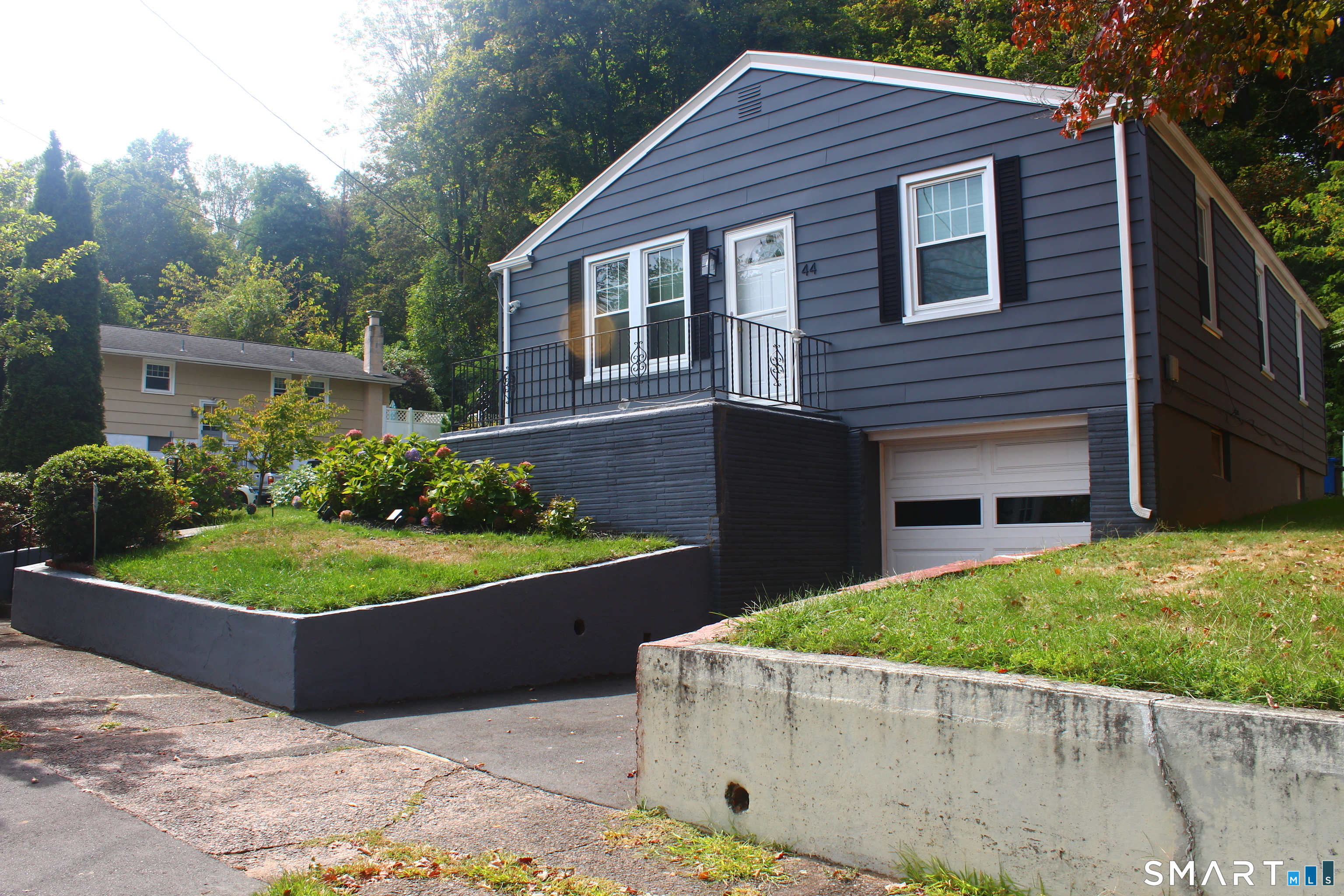 44 Huntington Avenue Property Photo 1