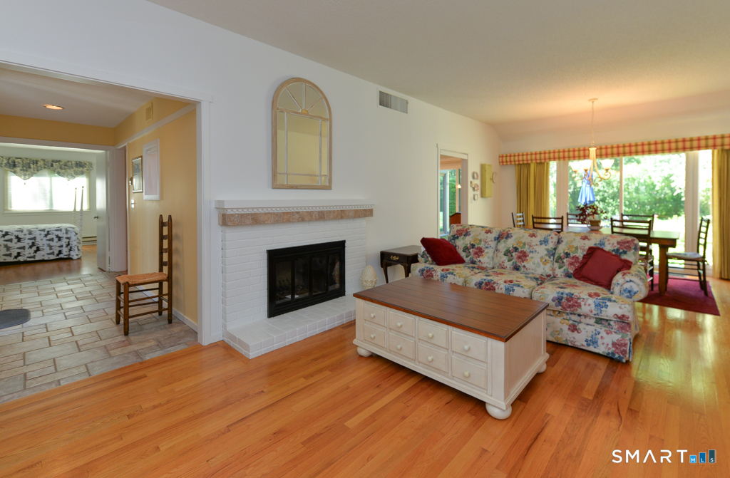 895 Heritage A Village Property Photo 2