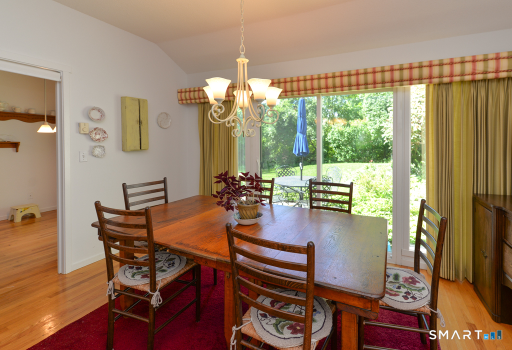 895 Heritage A Village Property Photo 6