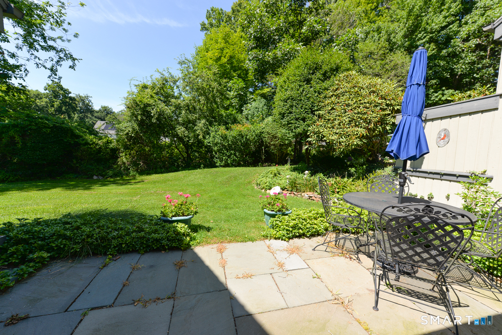 895 Heritage A Village Property Photo 16