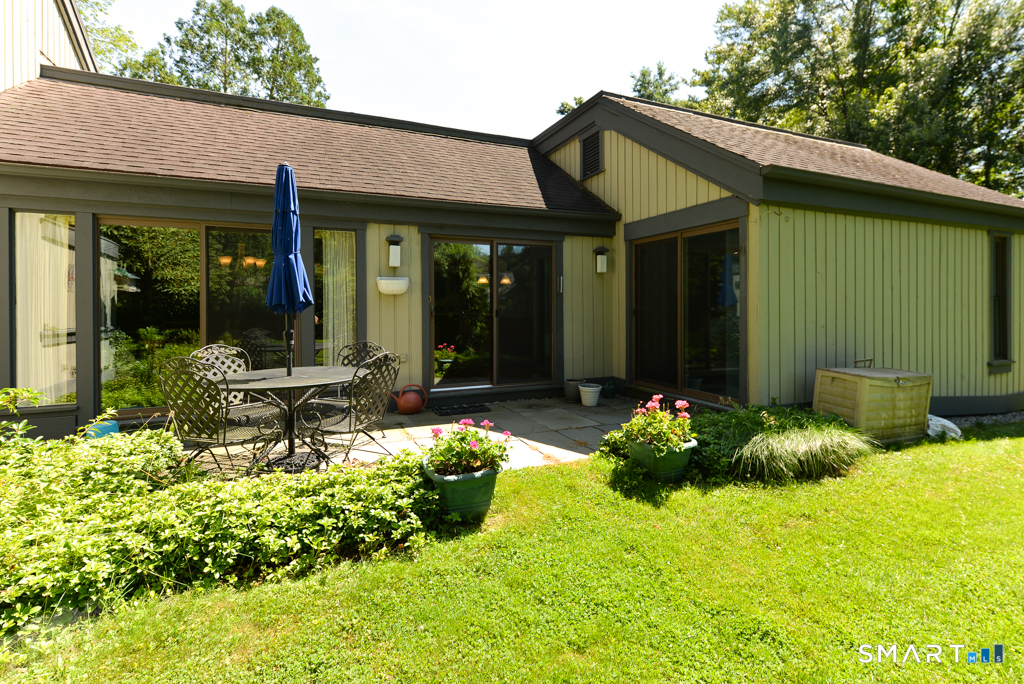 895 Heritage A Village Property Photo 17