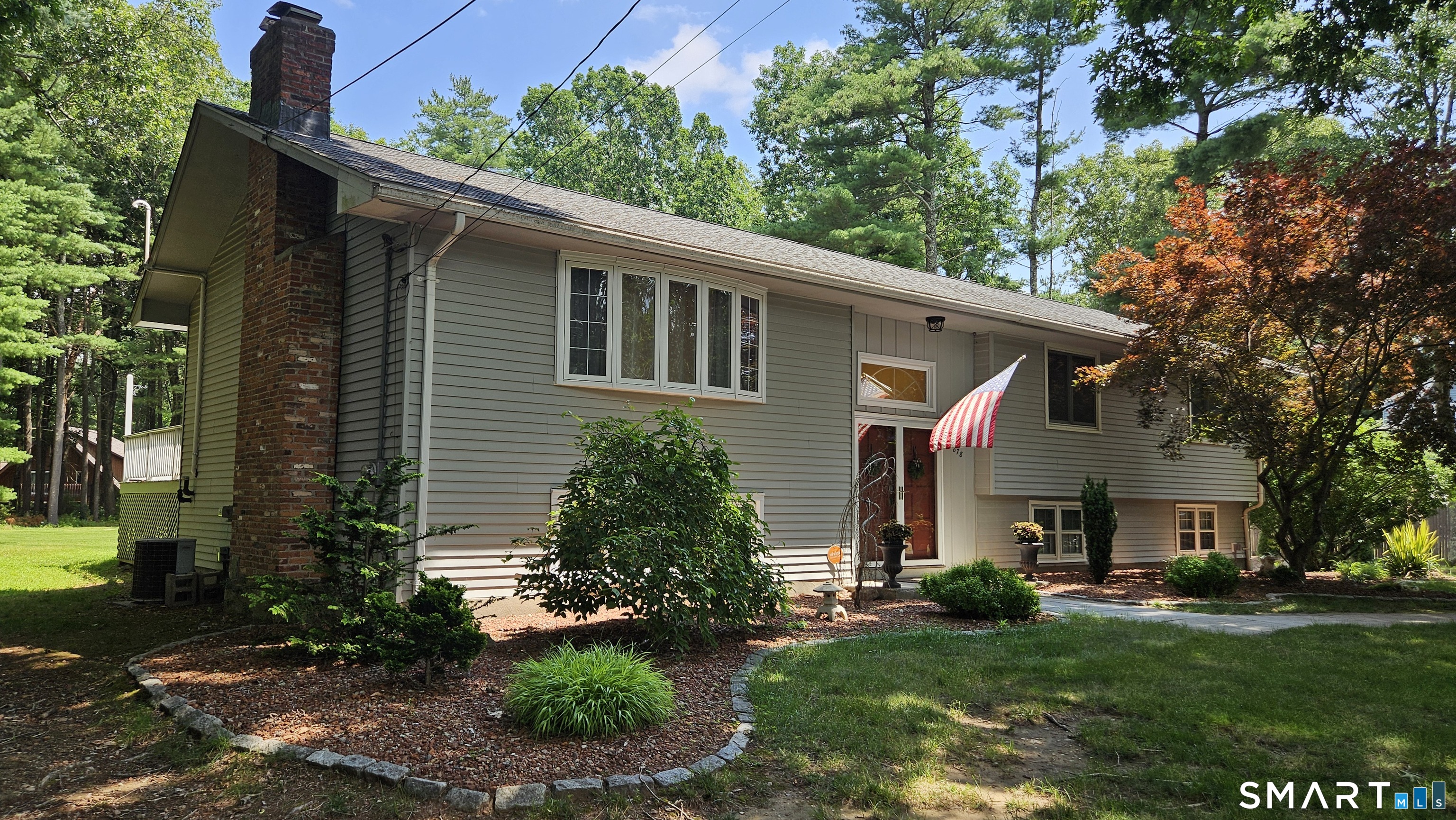878 Manchester Road Property Photo 1