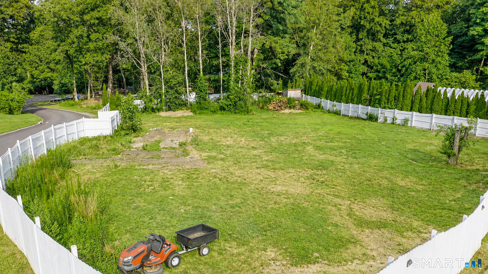 3 Old Oak Road Property Photo 2