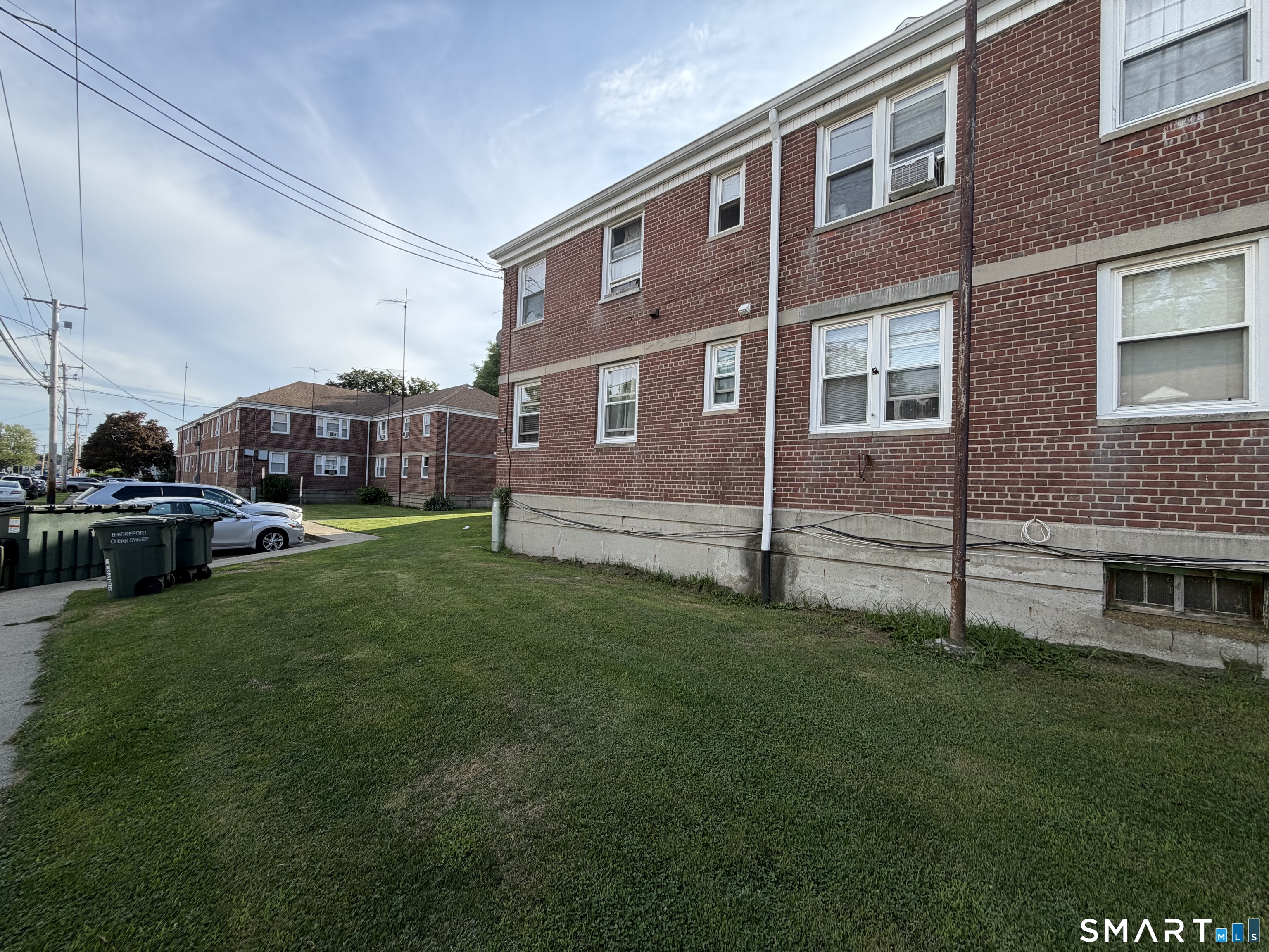 325 Bishop North Bld 93 Apt 25 Avenue Property Photo 1
