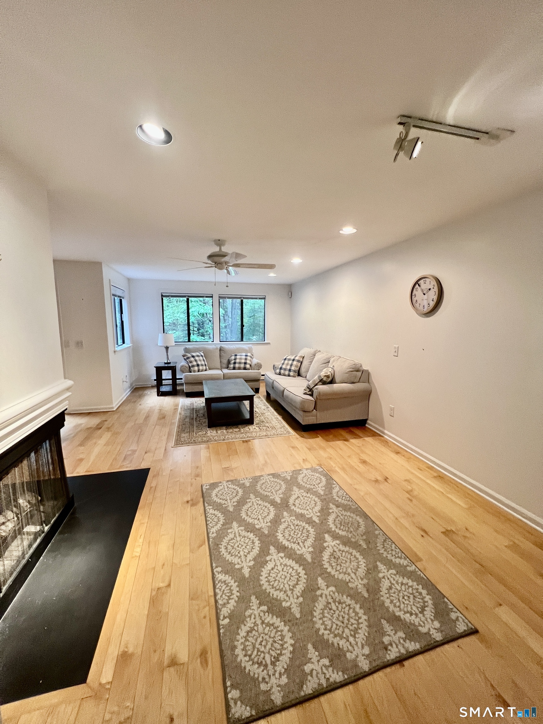 265 Cliffside Drive Property Photo 8